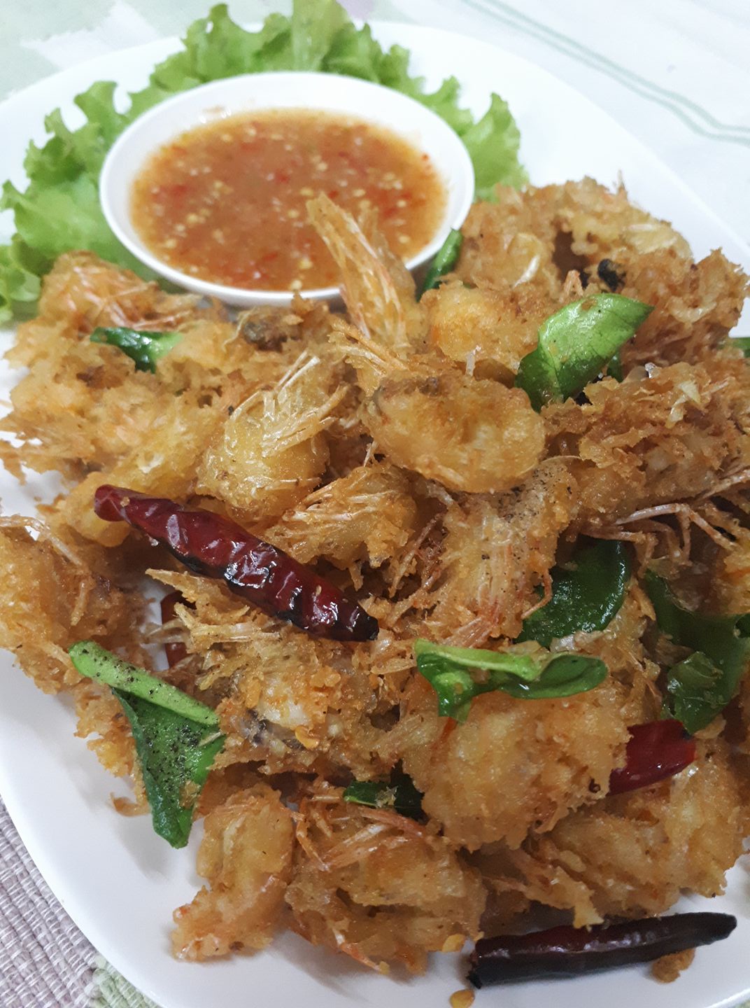 ข้าวเปิ๊ปยายเครื่อง, กับข้าวกับปลา, สินวนา, เฟื่องฟ้า, บ้านครูอิ๋ว, สิบสองหน่วยตัด, ร้านอาหารลุงจ้อย สุโขทัย, ก๋วยเตี๋ยวสุโขทัย ไม้กลางกรุง, Pizza House, Phum Phor ภูมิพ่อ, รักชาติ พาเพลิน ศรีสำโรง, ณ โขทัย, กุ๊กเหมียน, ป้าอ้วนหมูจุ่ม 2