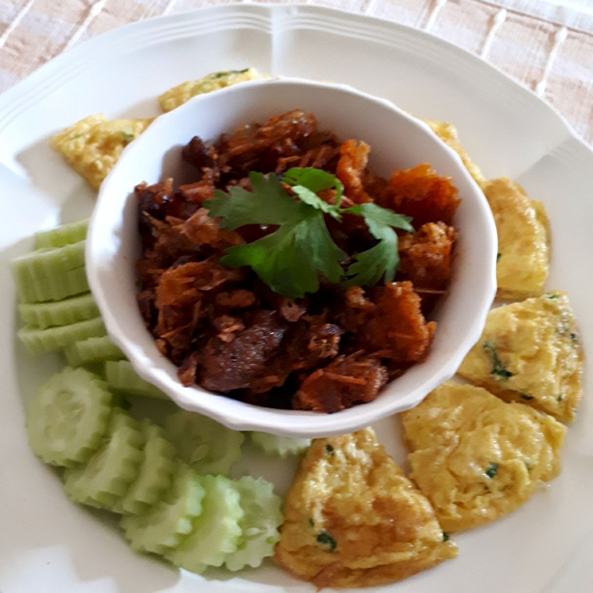 ข้าวเปิ๊ปยายเครื่อง, กับข้าวกับปลา, สินวนา, เฟื่องฟ้า, บ้านครูอิ๋ว, สิบสองหน่วยตัด, ร้านอาหารลุงจ้อย สุโขทัย, ก๋วยเตี๋ยวสุโขทัย ไม้กลางกรุง, Pizza House, Phum Phor ภูมิพ่อ, รักชาติ พาเพลิน ศรีสำโรง, ณ โขทัย, กุ๊กเหมียน, ป้าอ้วนหมูจุ่ม 2