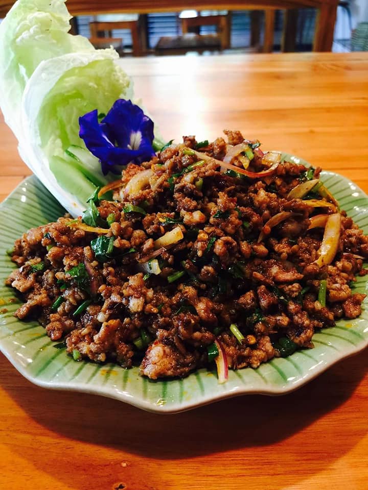 ข้าวเปิ๊ปยายเครื่อง, กับข้าวกับปลา, สินวนา, เฟื่องฟ้า, บ้านครูอิ๋ว, สิบสองหน่วยตัด, ร้านอาหารลุงจ้อย สุโขทัย, ก๋วยเตี๋ยวสุโขทัย ไม้กลางกรุง, Pizza House, Phum Phor ภูมิพ่อ, รักชาติ พาเพลิน ศรีสำโรง, ณ โขทัย, กุ๊กเหมียน, ป้าอ้วนหมูจุ่ม 2