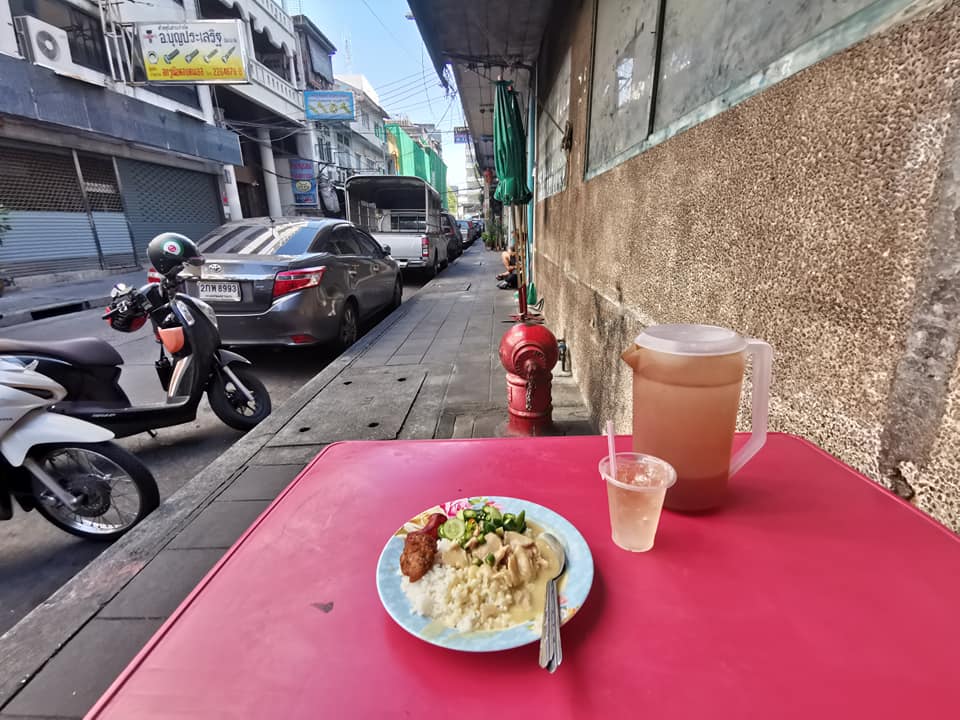 ติ๋มเกี๊ยวยักษ์, แกงกระหรี่คุณมาลี, Hongkong Dimsum, เหอ เฉิน ฟง, ข้าวขาหมูนายอุ๊ , เกี้ยมอี๋โบราณเจ๊ชุง, ขนมบั๊วเกี้ยไหหลำโบราณ, ข้าวขาหมูเฮียโอว, บะหมี่จับกัง เยาวราช, ก๋วยเตี๋ยวเป็ดนายเมา, ราดหน้า ท่ง ฮั่ว เฮง "เฮียตั๋ง", JAO.UN - 早安, ตี๋หยกกาแฟโบราณ, Lhong Tou Cafe, ZONG TER - 松德