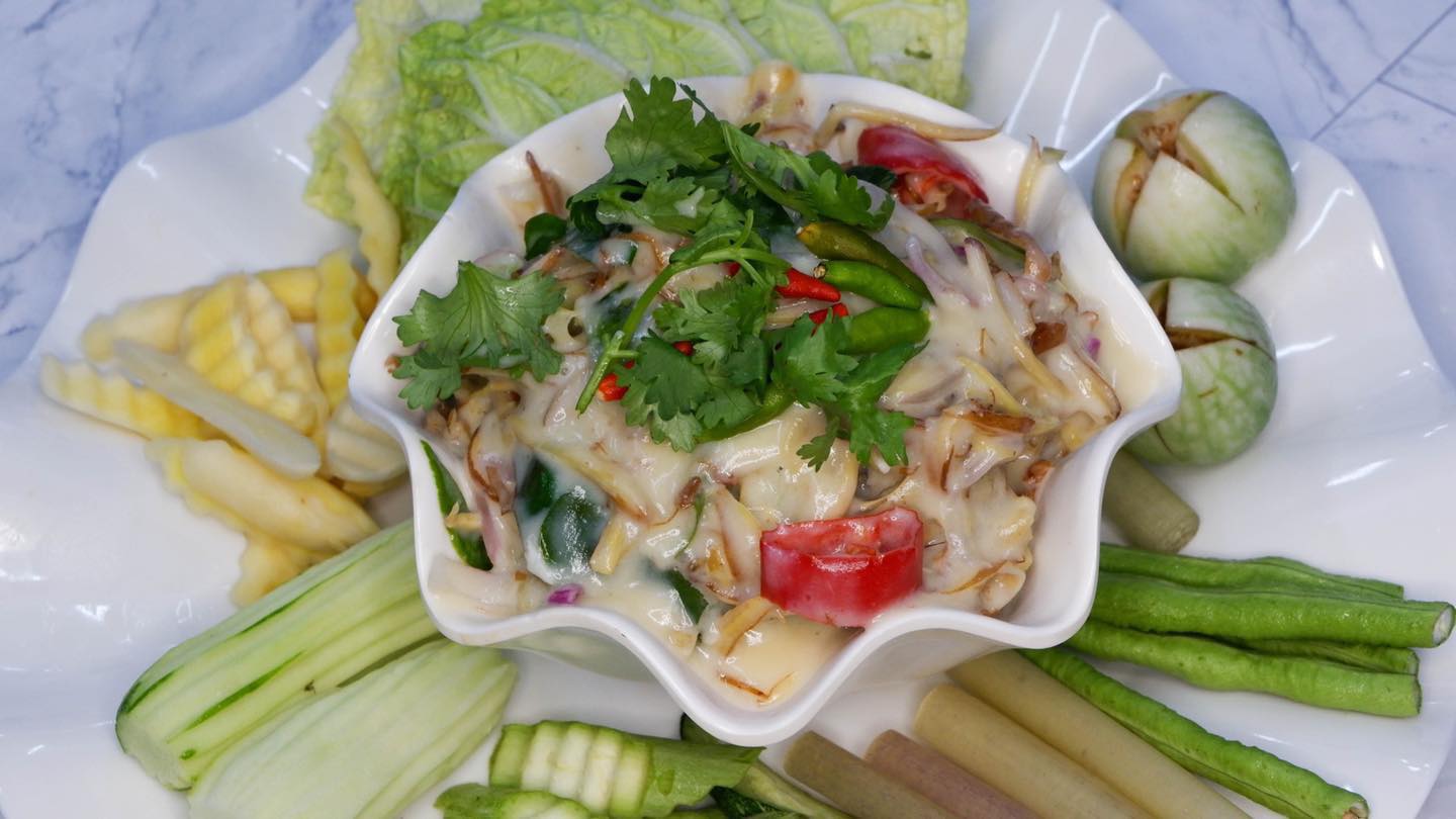 บ้านโพธิ์ริเวอร์ไซด์, ร้านอาหารมธุรสเรือนแพ, Baan Melon Desert, ร้านบ้านเบญฯ, บ้านปูกรรเชียง, ร้านกุ้งนาง, ร้านชวนมา ริมแม่น้ำบางปะกง, ครัวแม่ส้มเกลี้ยง, ครัวปลาเถื่อน, แพเคียงน้ำ, ลุงตีฟและยาย, รวยเรือนแพ, เอกเขนก, ชัยครับ, แพพยงค์ ริมน้ำ, 111/11 บ้านริมคลอง, มีน้ำ มีปลา cafe&amp;restaurant