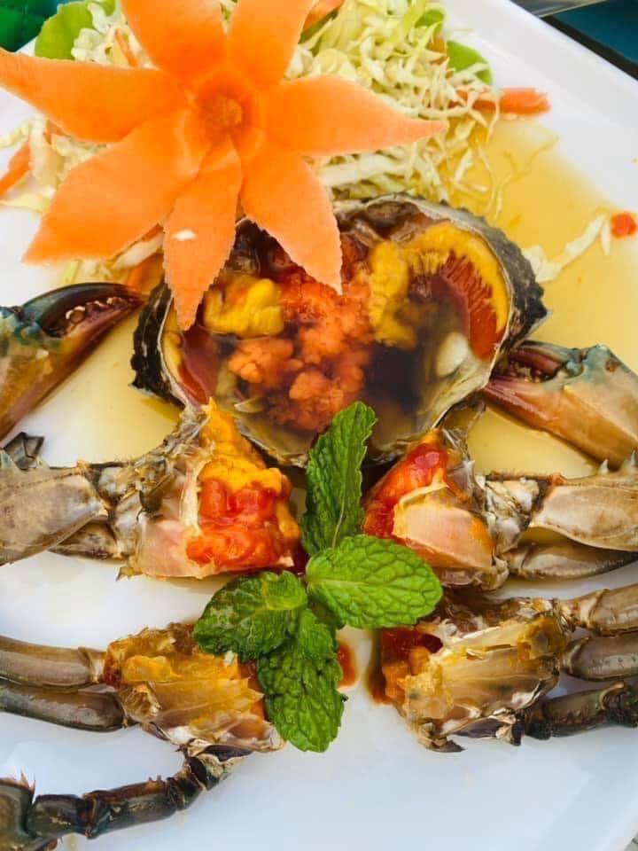 บ้านโพธิ์ริเวอร์ไซด์, ร้านอาหารมธุรสเรือนแพ, Baan Melon Desert, ร้านบ้านเบญฯ, บ้านปูกรรเชียง, ร้านกุ้งนาง, ร้านชวนมา ริมแม่น้ำบางปะกง, ครัวแม่ส้มเกลี้ยง, ครัวปลาเถื่อน, แพเคียงน้ำ, ลุงตีฟและยาย, รวยเรือนแพ, เอกเขนก, ชัยครับ, แพพยงค์ ริมน้ำ, 111/11 บ้านริมคลอง, มีน้ำ มีปลา cafe&amp;restaurant