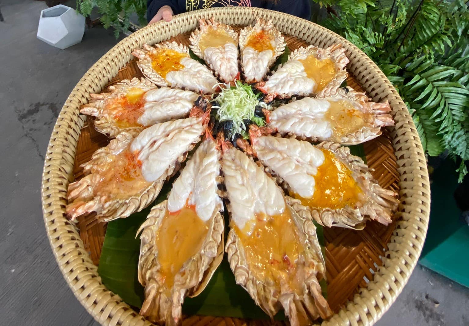 บ้านโพธิ์ริเวอร์ไซด์, ร้านอาหารมธุรสเรือนแพ, Baan Melon Desert, ร้านบ้านเบญฯ, บ้านปูกรรเชียง, ร้านกุ้งนาง, ร้านชวนมา ริมแม่น้ำบางปะกง, ครัวแม่ส้มเกลี้ยง, ครัวปลาเถื่อน, แพเคียงน้ำ, ลุงตีฟและยาย, รวยเรือนแพ, เอกเขนก, ชัยครับ, แพพยงค์ ริมน้ำ, 111/11 บ้านริมคลอง, มีน้ำ มีปลา cafe&amp;restaurant