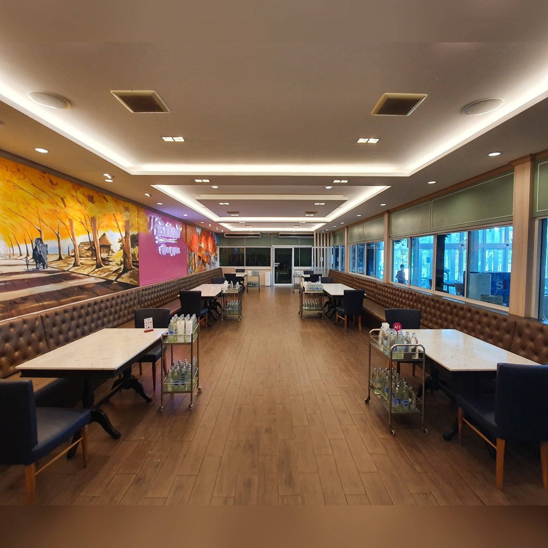 อิ่มเอิบแหนมเนือง, แอมเฮือง อาหารเวียตนาม, M.J. แหนมเนือง หนองคาย พลับพลาชัย, Arunee Cuisine, เชิญตะวัน, คำม่วน แหนมเนือง, สาขาหทัยราษฏร์, บ้านเวียดนาม คลอง4, Winner House, Pho Van, พี่หยองแหนมเนือง, วิลลี่แหนมเนือง Delivery, So Saigon เมืองทองธานี, กรีน แหนมเนือง, Saigon Recipe, Eat Viet, ครัวเมืองเว้ ลาว-ญวน, แหนมเนืองลับแล, แหนมเนืองคุณอ้อ, ลองดู, SAIGON VIETNAMESE RESTAURANT, โรงแรม ASIA HOTEL, VT แหนมเนือง, สาขาพระราม9, MJ แหนมเนืองอาหารเวียดนาม-อีสาน ทวีวัฒนา, ยัมมี่ แหนมเนือง เซ็นจูรี่ อ่อนนุช, Thuyền, แหนมเนืองนายช่าง Delivery