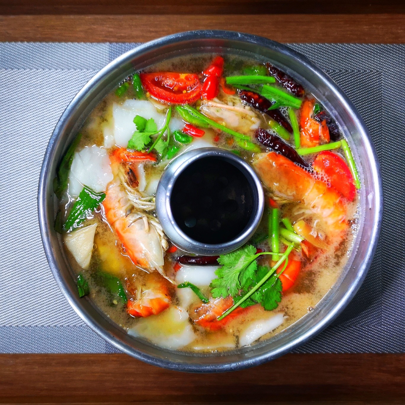 ฮอม Hom 2493, บ้านม่อนนกยูง, Kim's Cafe', ครัวจิ้นสด อาหารพื้นเมือง, ปั๋นใจ๋, สวนไซทอง ไส้กรอกเผาเตาดิน, ป้าแป้งเย็นตาโฟ ประตูชัย, ฮักเส้น ก๋วยเตี๋ยวต้มยำเมืองแพร่, ขนมเส้นน้ำย้อย กาดน้ำทอง -โจหยก, วีวี่ (weewee food and catering), ข้าวซอยเจ้เล็กประตูชัย แพร่, ร้านลาบป้ามา, ร่มไม้ใหญ่ เรสเตอรองท์, ร้านจิ้นนึ่งแม่หล่าย