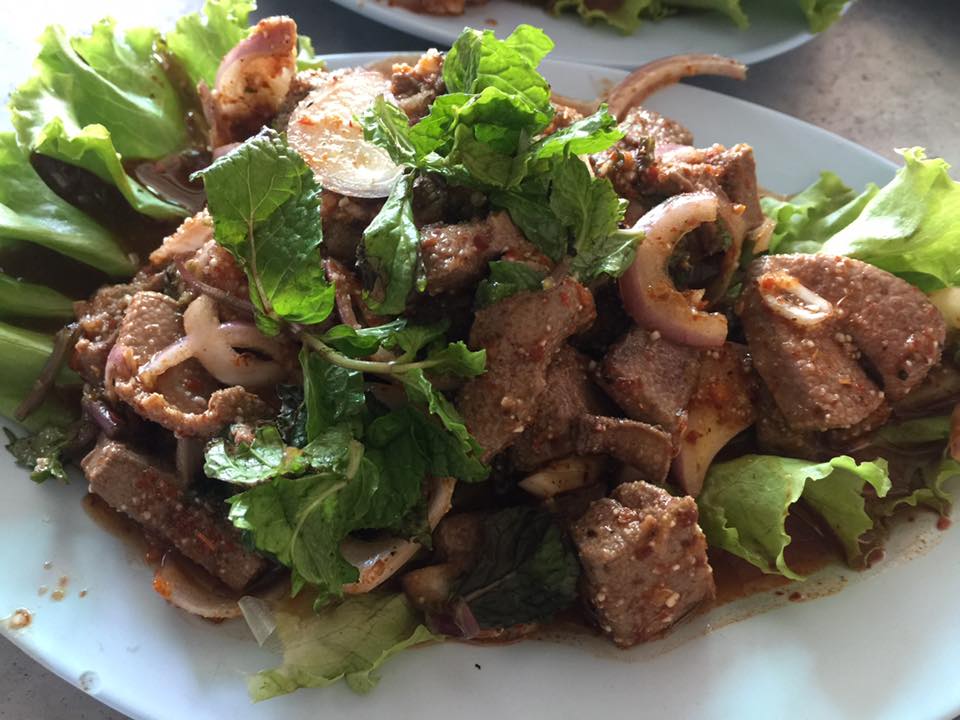 ฮอม Hom 2493, บ้านม่อนนกยูง, Kim's Cafe', ครัวจิ้นสด อาหารพื้นเมือง, ปั๋นใจ๋, สวนไซทอง ไส้กรอกเผาเตาดิน, ป้าแป้งเย็นตาโฟ ประตูชัย, ฮักเส้น ก๋วยเตี๋ยวต้มยำเมืองแพร่, ขนมเส้นน้ำย้อย กาดน้ำทอง -โจหยก, วีวี่ (weewee food and catering), ข้าวซอยเจ้เล็กประตูชัย แพร่, ร้านลาบป้ามา, ร่มไม้ใหญ่ เรสเตอรองท์, ร้านจิ้นนึ่งแม่หล่าย