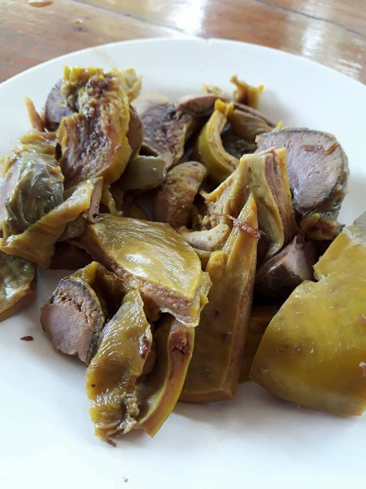 ฮอม Hom 2493, บ้านม่อนนกยูง, Kim's Cafe', ครัวจิ้นสด อาหารพื้นเมือง, ปั๋นใจ๋, สวนไซทอง ไส้กรอกเผาเตาดิน, ป้าแป้งเย็นตาโฟ ประตูชัย, ฮักเส้น ก๋วยเตี๋ยวต้มยำเมืองแพร่, ขนมเส้นน้ำย้อย กาดน้ำทอง -โจหยก, วีวี่ (weewee food and catering), ข้าวซอยเจ้เล็กประตูชัย แพร่, ร้านลาบป้ามา, ร่มไม้ใหญ่ เรสเตอรองท์, ร้านจิ้นนึ่งแม่หล่าย