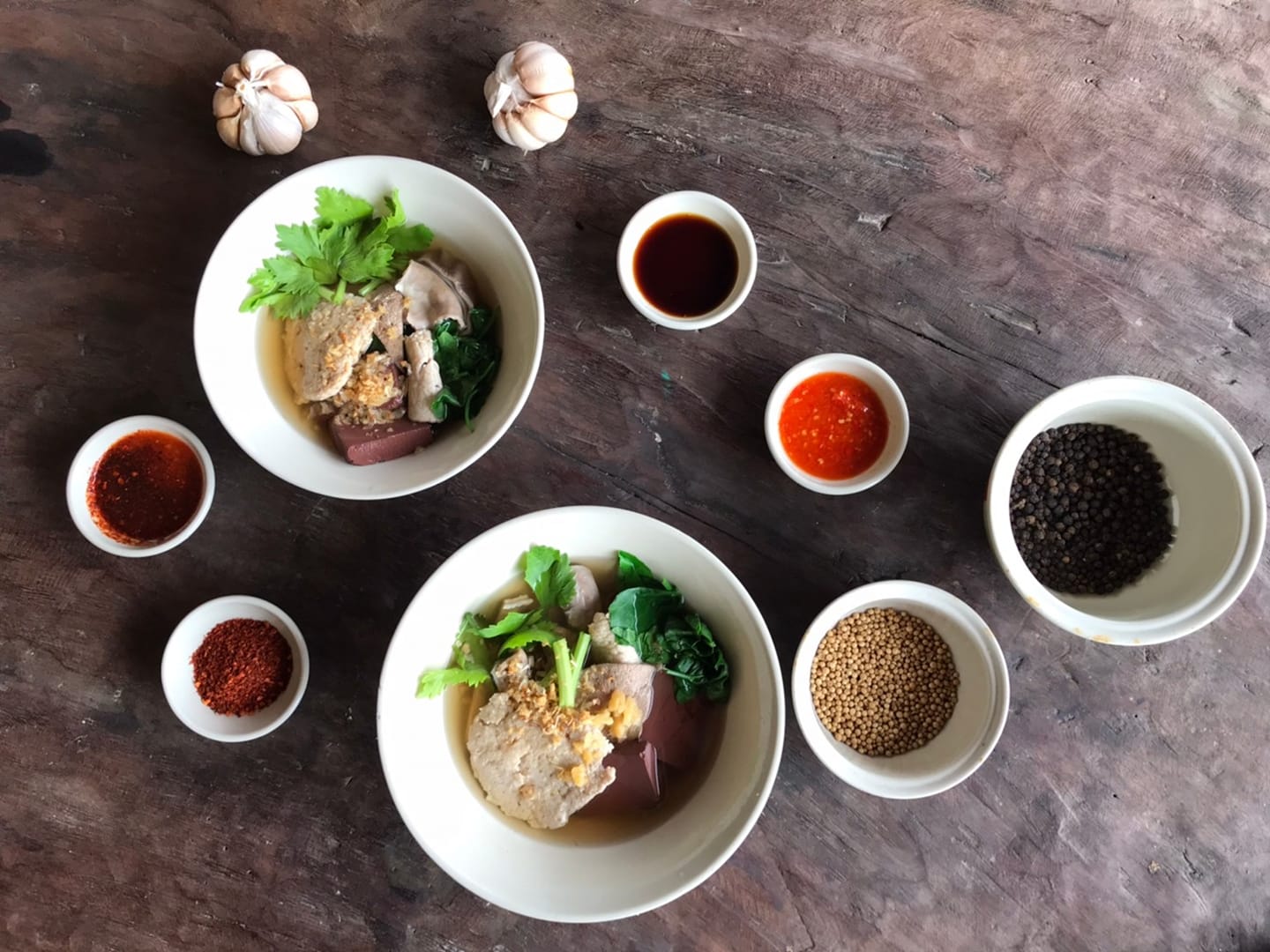 แป๊ะยิ้ม ติ่มซำ, ติ่มซำซอย 14, มิตรทาวน์, บุญจิราแต่เตี้ยม, หยวนเป่า กระบี่, กระบี่ติ่มซำ, สาขา 1 เยื้องรพ.กระบี่, โกเล็กชวนชิม, โรตีบางนรา ณ กระบี่, 89 Cafe, ข้าวหน้าเป็ดเยาวราช รสเด็ด, ณ เมืองบี่ ฮาลาลติ่มซำ, โชคชัยติ่มซำ ตลาดเก่ากระบี่, จ๊ะดำ