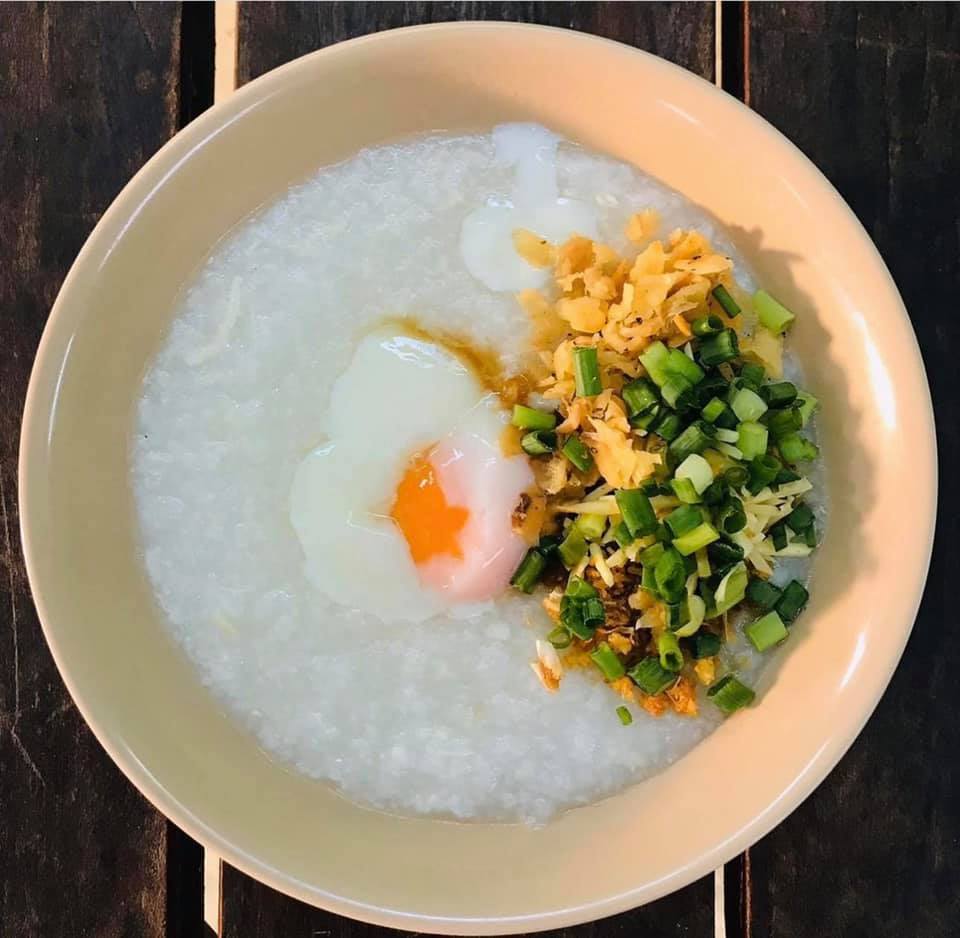 แป๊ะยิ้ม ติ่มซำ, ติ่มซำซอย 14, มิตรทาวน์, บุญจิราแต่เตี้ยม, หยวนเป่า กระบี่, กระบี่ติ่มซำ, สาขา 1 เยื้องรพ.กระบี่, โกเล็กชวนชิม, โรตีบางนรา ณ กระบี่, 89 Cafe, ข้าวหน้าเป็ดเยาวราช รสเด็ด, ณ เมืองบี่ ฮาลาลติ่มซำ, โชคชัยติ่มซำ ตลาดเก่ากระบี่, จ๊ะดำ