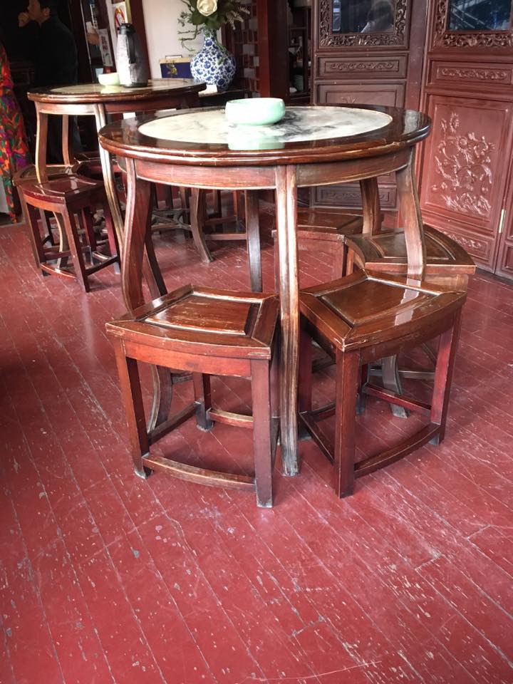 ส้มตำอุทุมพรกสิกรบางลำพู, คาริม โรตีมะตะบะ​, ขนมจีนน้ำยา บางลำภู, เจ้กบบางลำภู ต้มยำกุ้งรอบกลางคืน, Patonggo Cafe, จิระเย็นตาโฟ, ข้าวแกงบางลำพู 2517, ขนมเบื้องแม่ประภา, อาอีซะฮ์ รสดี, พัวกี่, ก๋วยเตี๋ยวลูกชิ้นปลานายง้ำ, โรงนํ้าชา มิตรามิตร, ข้าวแช่แม่ศิริ บางลำพู, พิกุลถั่วแปบแป้งสด, ห้องอาหารกร บางลำพู, เตี๋ยวตุ๋นบ้านสวน สาขาบางลำพู