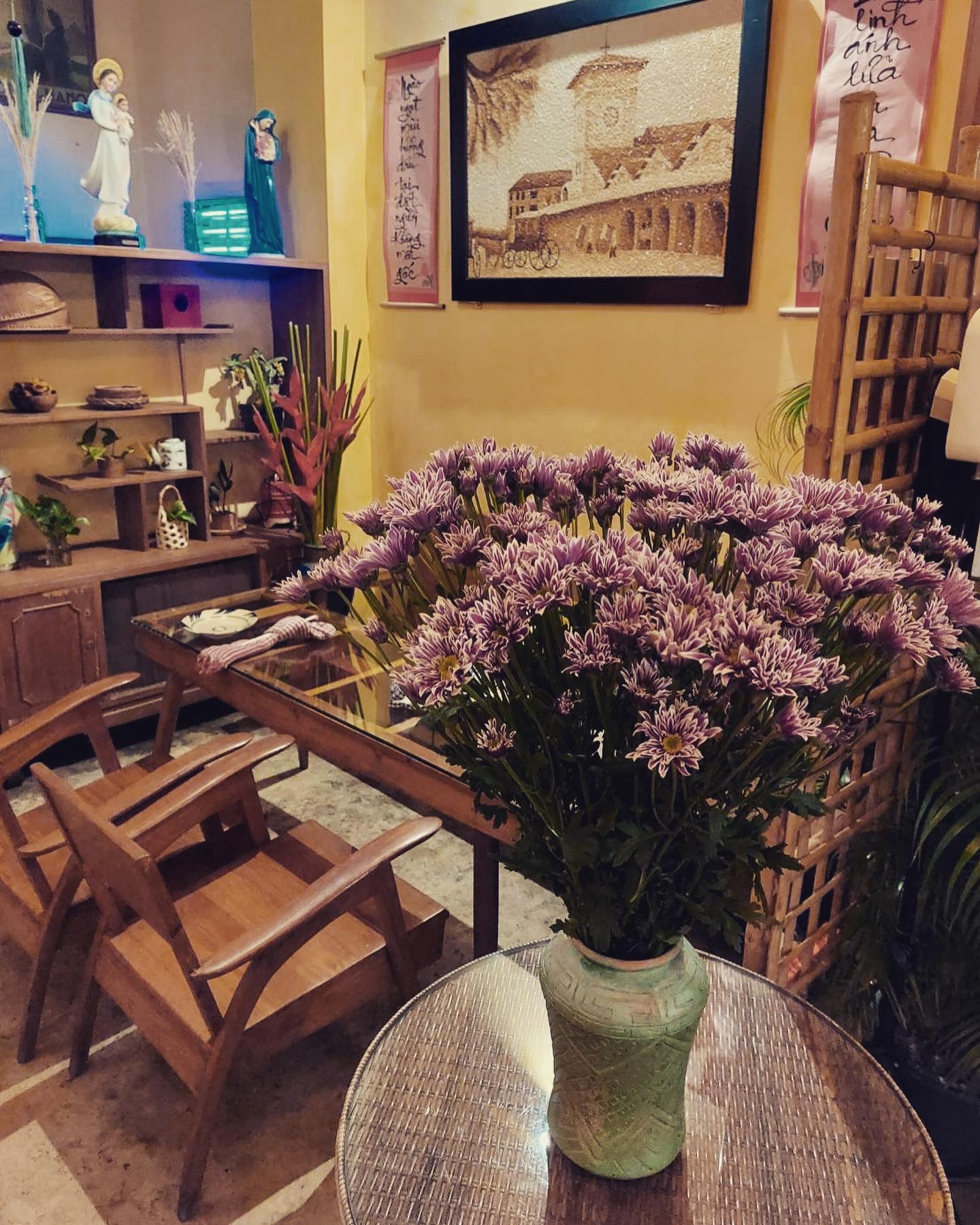 อิ่มเอิบแหนมเนือง, แอมเฮือง อาหารเวียตนาม, M.J. แหนมเนือง หนองคาย พลับพลาชัย, Arunee Cuisine, เชิญตะวัน, คำม่วน แหนมเนือง, สาขาหทัยราษฏร์, บ้านเวียดนาม คลอง4, Winner House, Pho Van, พี่หยองแหนมเนือง, วิลลี่แหนมเนือง Delivery, So Saigon เมืองทองธานี, กรีน แหนมเนือง, Saigon Recipe, Eat Viet, ครัวเมืองเว้ ลาว-ญวน, แหนมเนืองลับแล, แหนมเนืองคุณอ้อ, ลองดู, SAIGON VIETNAMESE RESTAURANT, โรงแรม ASIA HOTEL, VT แหนมเนือง, สาขาพระราม9, MJ แหนมเนืองอาหารเวียดนาม-อีสาน ทวีวัฒนา, ยัมมี่ แหนมเนือง เซ็นจูรี่ อ่อนนุช, Thuyền, แหนมเนืองนายช่าง Delivery