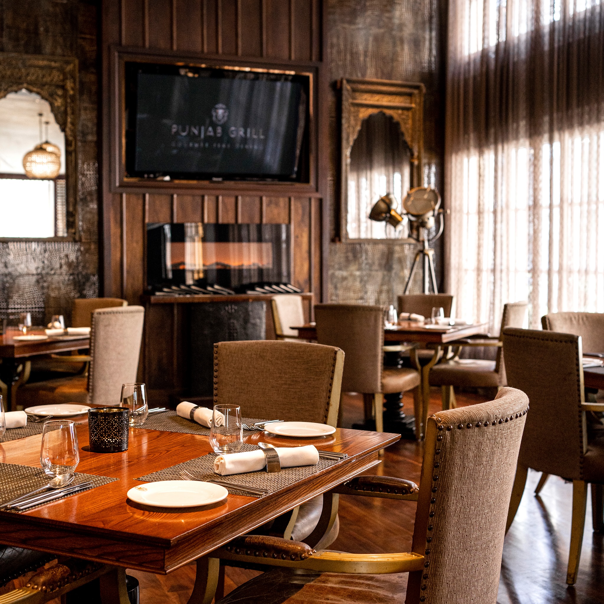 อองตอง ข้าวซอย, ครัวลุงแฉ่ว, Thien Duong, เจ๊โอว, บ้านต้นไทร, ข้าวต้มปลา (กิมโป้), Mezzaluna Restaurant, ครัวอัปษร, ศรีตราด, แม่กลองหัวปลาหม้อไฟ ปูไข่นึ่งนม, Tonkin - Annam, Baan Phadthai, ฉ่อยเป็ดย่าง, ผัดไทยไฟทะลุ, แสนยอด, ครัวลุงลอยป่าลั่น, ลิ้มเหล่าโหงว, สาขาเยาวราช, ภัตตาคารจ๊ากกี่, Lay lao, Punjab Grill Bangkok, ส้มตำคุณกัญจณ์