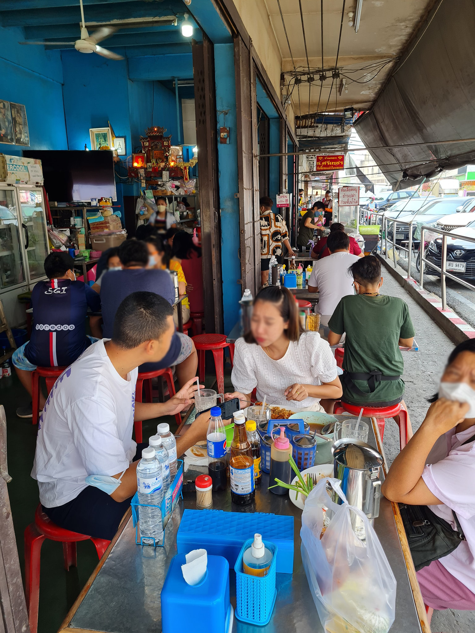 ส.พาณิชย์ เกี๊ยวกรอบ 100ปี ตลาดโบราณเสาไห้, ข้าวต้มคนเห็น, ครัวปลาสราวุธ, ราดหน้าเลี่ยวตังไล้, ร้านอาหารบ้านซายิด