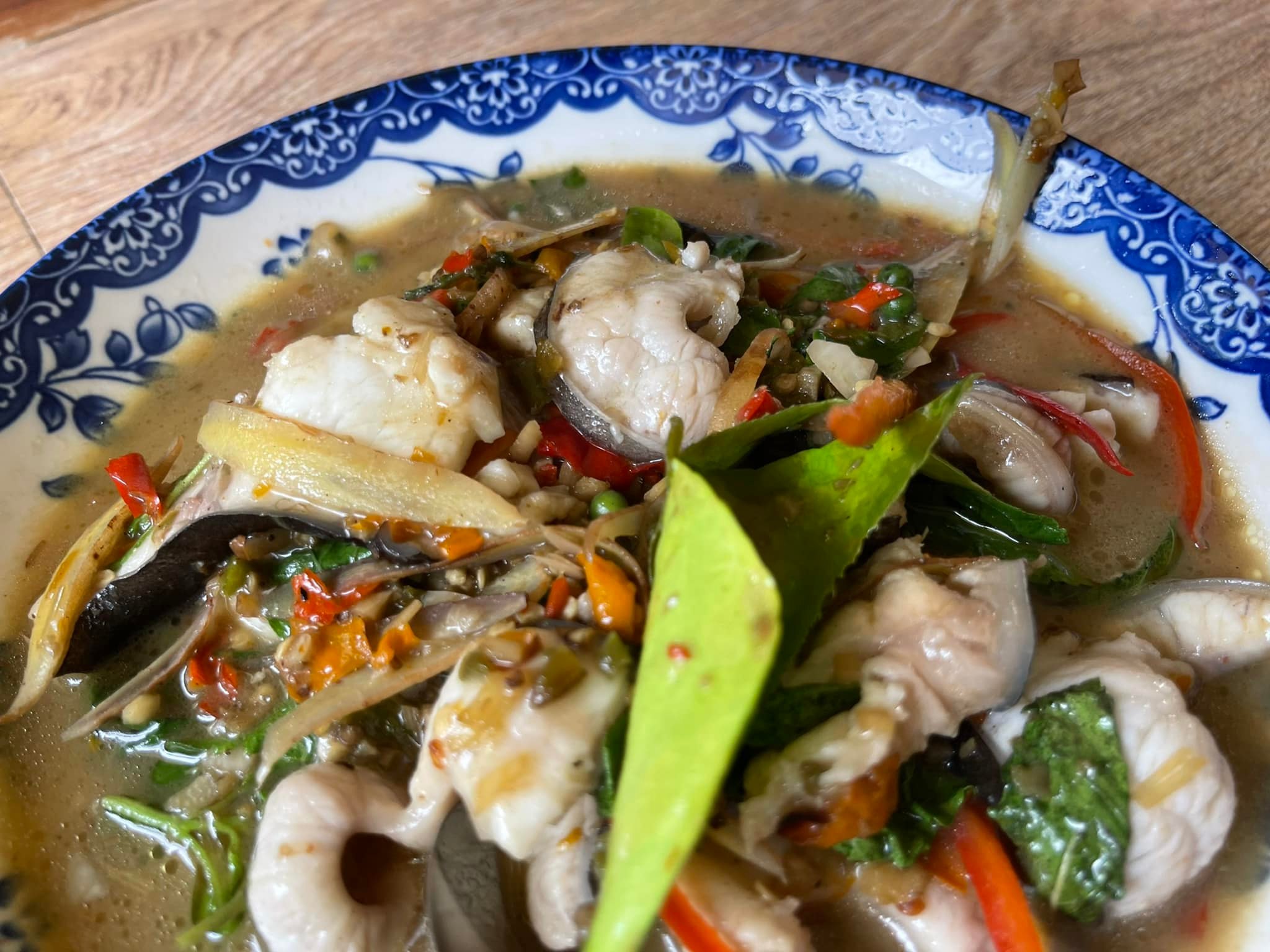 ส.พาณิชย์ เกี๊ยวกรอบ 100ปี ตลาดโบราณเสาไห้, ข้าวต้มคนเห็น, ครัวปลาสราวุธ, ราดหน้าเลี่ยวตังไล้, ร้านอาหารบ้านซายิด