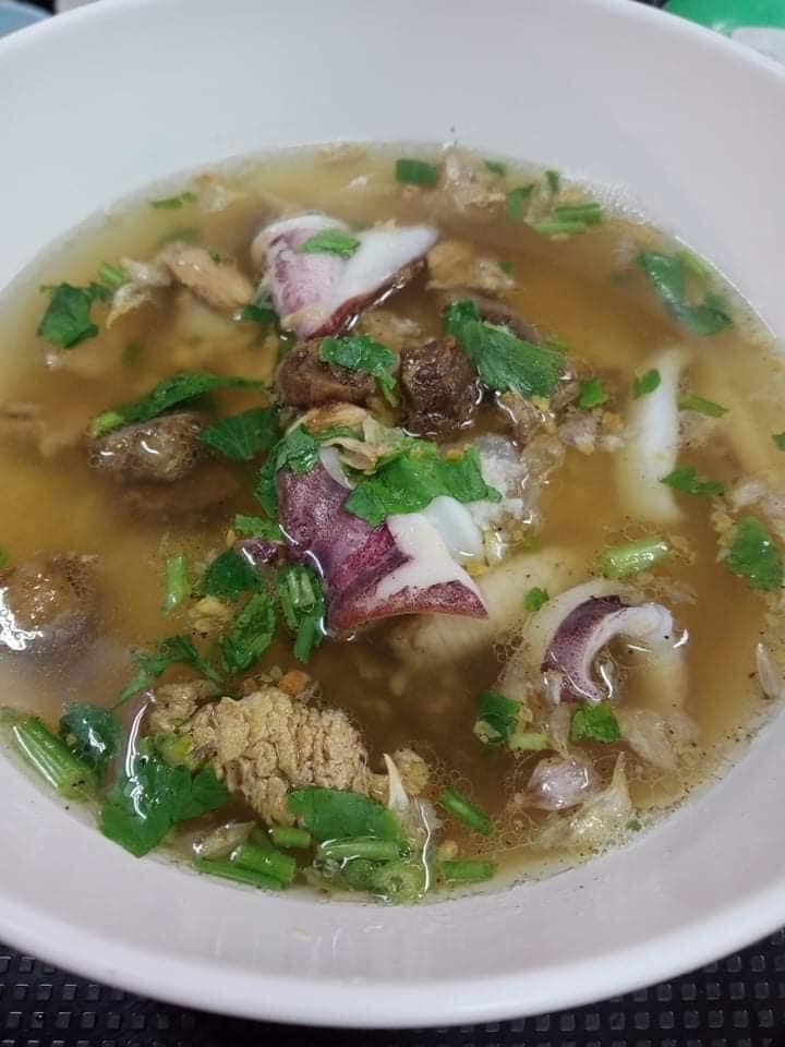 ข้าวต้มปลา 164, สาขาพัทยา, ข้าวต้มกุ๊ย ปาหนัน สูตรต้นตำรับ สาขาพัทยา , ข้าวต้มปลาเจ้าเก่า ลานโพธิ์เดิม, เจ๊นงค์ ข้าวต้มบาทเดียว พัทยา, ข้าวต้มป้าเล็กโต้รุ่ง, ราชาข้าวต้มผักบุ้งลอยฟ้า พัทยากลาง, ป.อยู่เย็นรสเด่น พัทยา, ข้าวต้มปลาปัญญาชน, สาขาพัทยากลางสาย 3, ราชาข้าวต้มผักบุ้งลอยฟ้า, สาขาพัทยาสาย 3, ข้าวต้มหนุ่ม พัทยา, ตี๋เล็ก ข้าวต้มปลา, ข้าวต้มปลาแป๊ะจั๊ว, ร้านข้าวต้มประจันบาน, ข้าวต้มโชคอนันต์