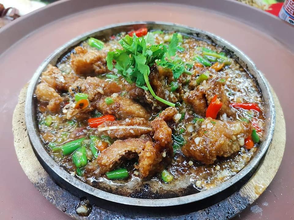 ข้าวต้มปลา 164, สาขาพัทยา, ข้าวต้มกุ๊ย ปาหนัน สูตรต้นตำรับ สาขาพัทยา , ข้าวต้มปลาเจ้าเก่า ลานโพธิ์เดิม, เจ๊นงค์ ข้าวต้มบาทเดียว พัทยา, ข้าวต้มป้าเล็กโต้รุ่ง, ราชาข้าวต้มผักบุ้งลอยฟ้า พัทยากลาง, ป.อยู่เย็นรสเด่น พัทยา, ข้าวต้มปลาปัญญาชน, สาขาพัทยากลางสาย 3, ราชาข้าวต้มผักบุ้งลอยฟ้า, สาขาพัทยาสาย 3, ข้าวต้มหนุ่ม พัทยา, ตี๋เล็ก ข้าวต้มปลา, ข้าวต้มปลาแป๊ะจั๊ว, ร้านข้าวต้มประจันบาน, ข้าวต้มโชคอนันต์