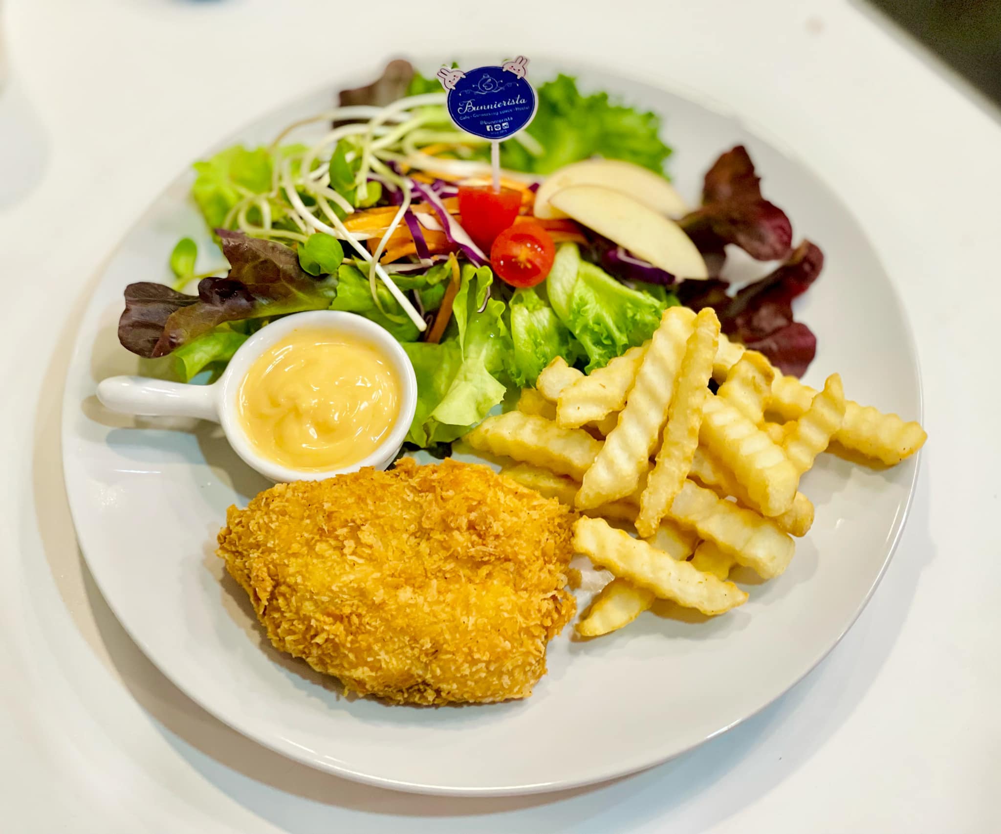 Flinders Street Cafe, Simplycafebkk, Neighbor cats koff bar, Bunnierista, Blend cafe, Hatchery, SEVENDAYS cafe & bakehouse, Smith & Rabbit Cuisine