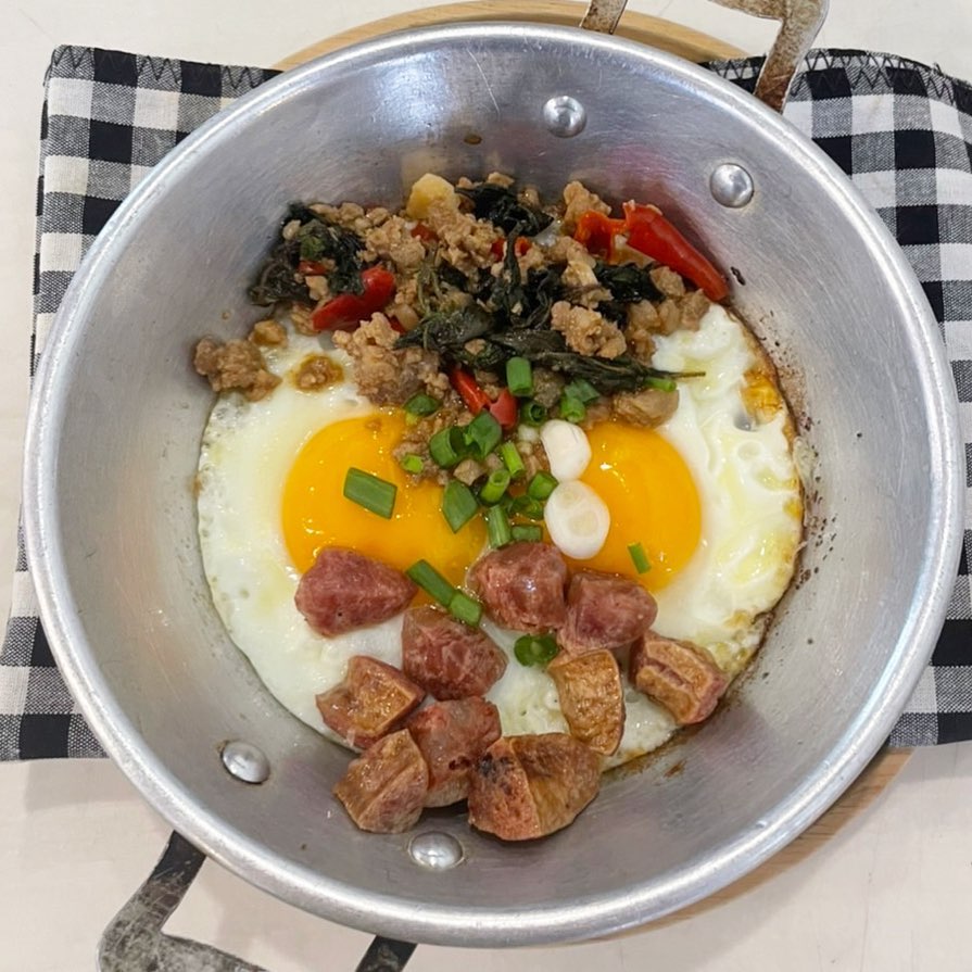 Flinders Street Cafe, Simplycafebkk, Neighbor cats koff bar, Bunnierista, Blend cafe, Hatchery, SEVENDAYS cafe & bakehouse, Smith & Rabbit Cuisine