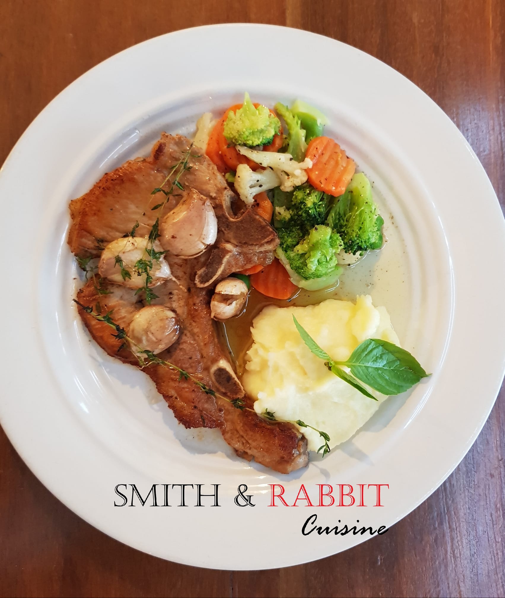 Flinders Street Cafe, Simplycafebkk, Neighbor cats koff bar, Bunnierista, Blend cafe, Hatchery, SEVENDAYS cafe & bakehouse, Smith & Rabbit Cuisine