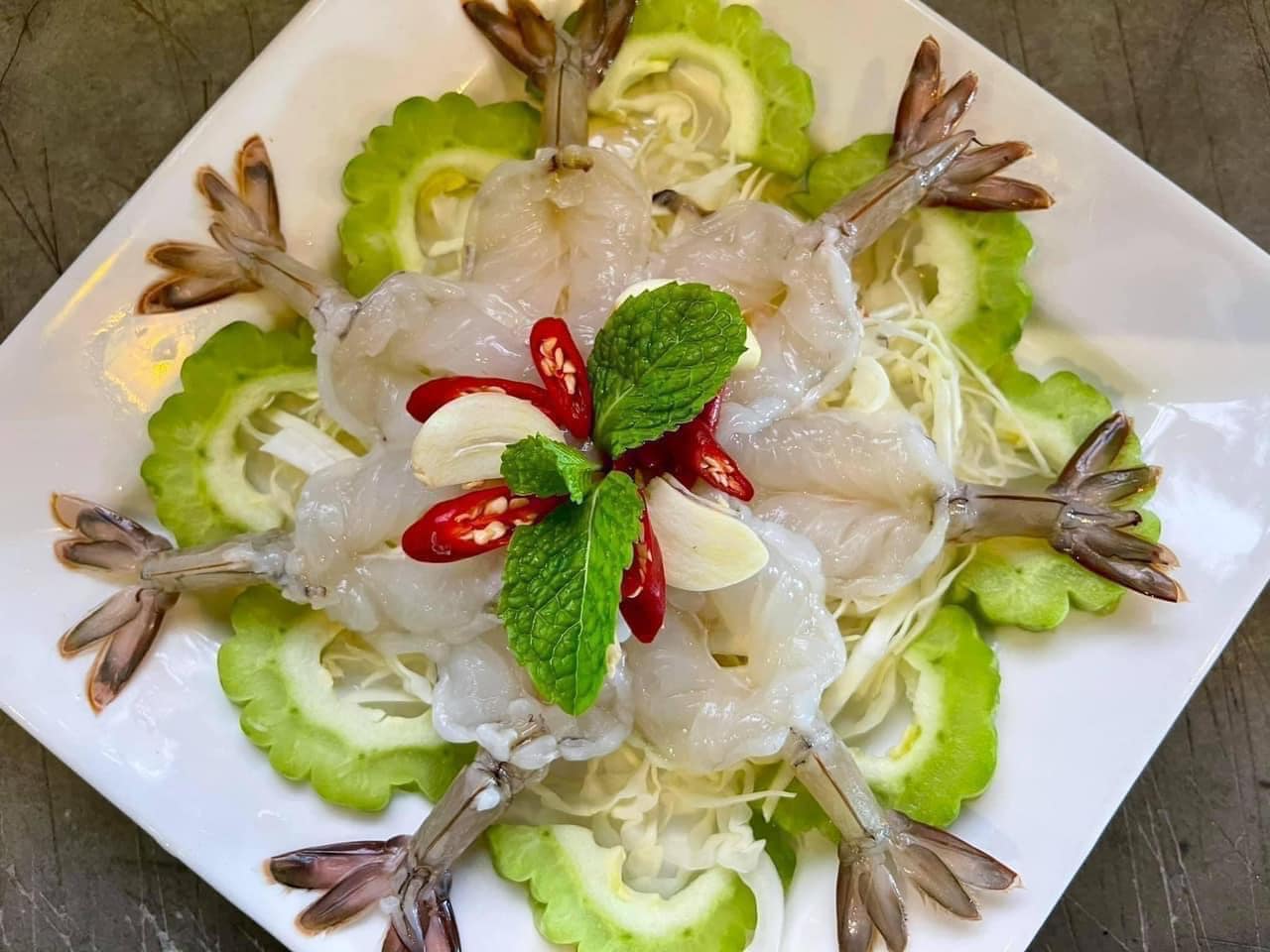 บ้านสวนลุงไข่, พี่เชษฐ์, Sawasdee-CuP Samui, ร้านอาหารข้าวหอม เกาะสมุย, ครัวชาวบ้าน, ท่าเรือสมุยซีฟู้ด, เสบียงเล, Mira Serene, โกเซ้ง เกาะสมุย, ครัวเสวยสมุย, The Roof Samui, มิสสมุย, Jam restaurant