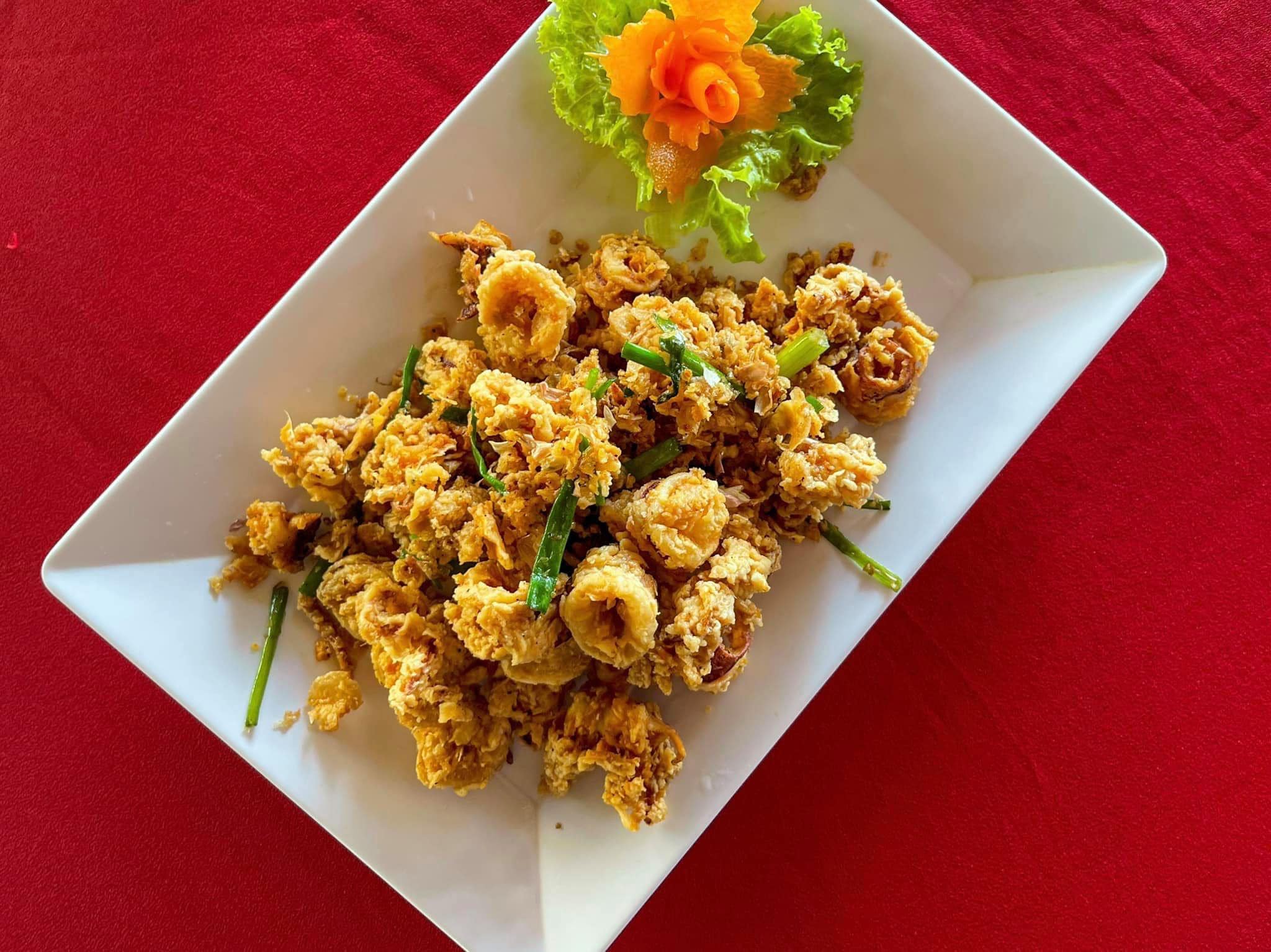 บ้านสวนลุงไข่, พี่เชษฐ์, Sawasdee-CuP Samui, ร้านอาหารข้าวหอม เกาะสมุย, ครัวชาวบ้าน, ท่าเรือสมุยซีฟู้ด, เสบียงเล, Mira Serene, โกเซ้ง เกาะสมุย, ครัวเสวยสมุย, The Roof Samui, มิสสมุย, Jam restaurant