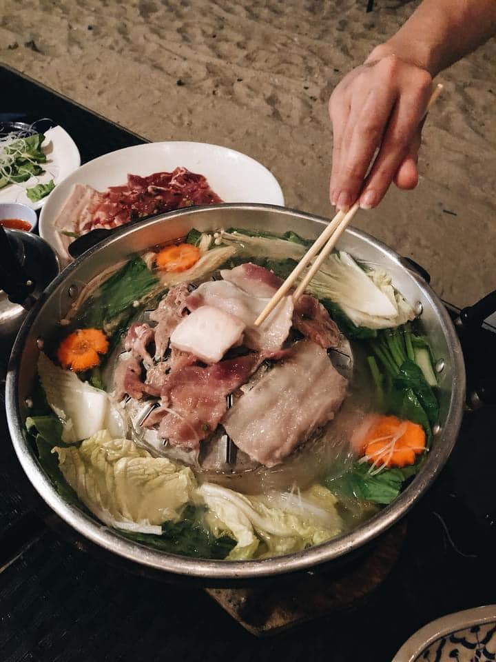 บ้านสวนลุงไข่, พี่เชษฐ์, Sawasdee-CuP Samui, ร้านอาหารข้าวหอม เกาะสมุย, ครัวชาวบ้าน, ท่าเรือสมุยซีฟู้ด, เสบียงเล, Mira Serene, โกเซ้ง เกาะสมุย, ครัวเสวยสมุย, The Roof Samui, มิสสมุย, Jam restaurant