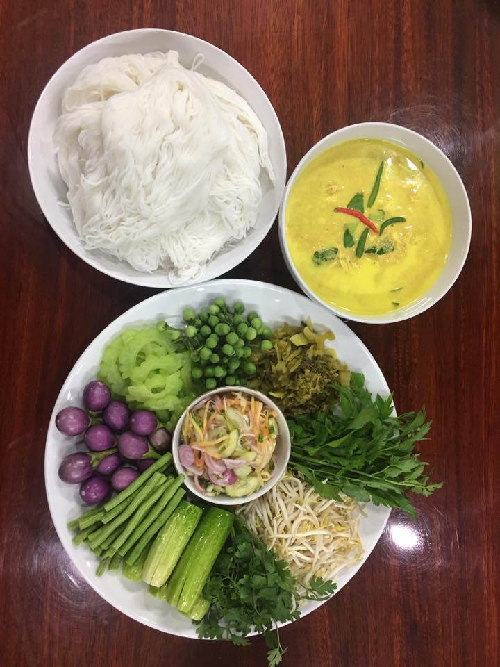 บ้านสวนลุงไข่, พี่เชษฐ์, Sawasdee-CuP Samui, ร้านอาหารข้าวหอม เกาะสมุย, ครัวชาวบ้าน, ท่าเรือสมุยซีฟู้ด, เสบียงเล, Mira Serene, โกเซ้ง เกาะสมุย, ครัวเสวยสมุย, The Roof Samui, มิสสมุย, Jam restaurant