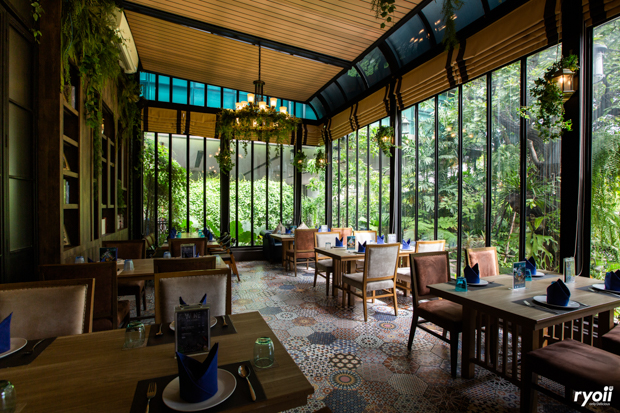 บ้านสวย ในสวน, Siam Brasserie , The Treehouse Nongchok, Natura Cafe, BaanNaiSuan Cafe&amp;Yoga, Patom, Portobello &amp; Désiré, ครัวบ้านสวนสุวรรณ, ร้านอาหารฐิตารีย์ สวนรถไฟ จตุจักร, บ้านสวน อบอวลรัก