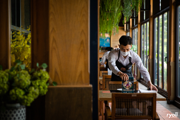 บ้านสวย ในสวน, Siam Brasserie , The Treehouse Nongchok, Natura Cafe, BaanNaiSuan Cafe&amp;Yoga, Patom, Portobello &amp; Désiré, ครัวบ้านสวนสุวรรณ, ร้านอาหารฐิตารีย์ สวนรถไฟ จตุจักร, บ้านสวน อบอวลรัก