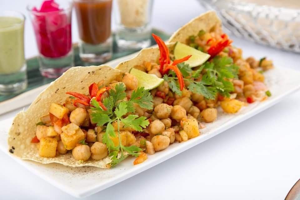 CURRY IN BOXES, Zafran Eatery, Tony's Restaurant พาหุรัด, Indian Essence Art, Indian Cuisine , Deven Chef Restaurant, Spicy by Nature, Indian Food 17 ถนนเจริญนคร, Amritsr, Indus, Royal India