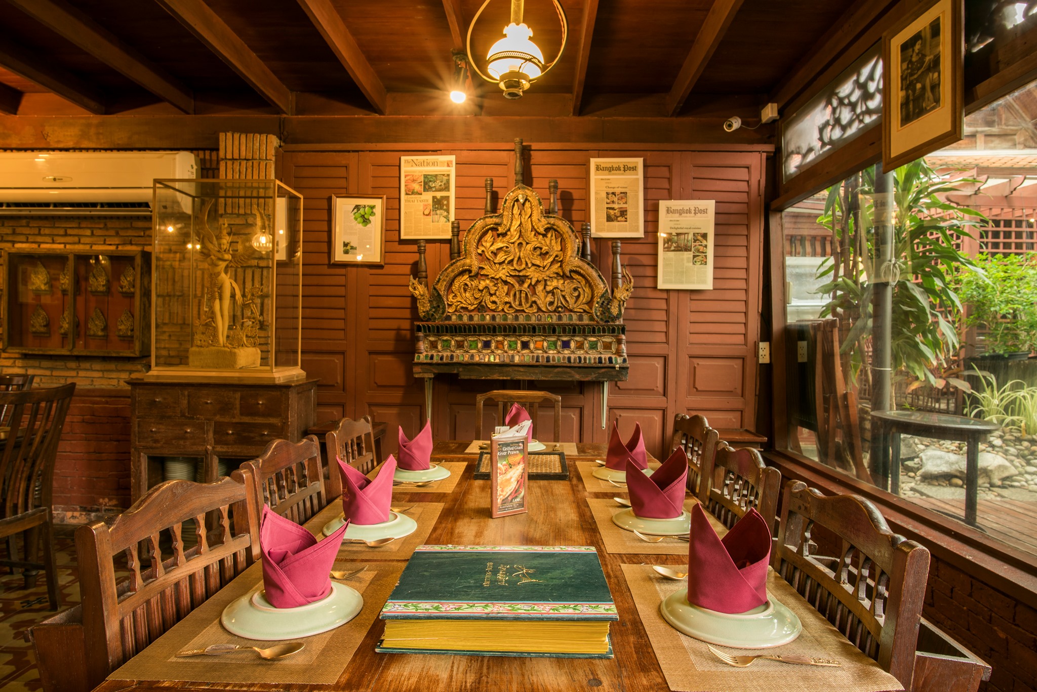 ครัวจำแลง แปลงกาย, ศรีตราด, Jirakaan Restaurant, เสวยซีฟู้ด, เรือนมัลลิการ์, ต้นเครื่อง, บ้านไอซ์, Gedhawa เก็ดถะหวา, Cr. ภาพทั้งหมดจาก Facebook Gedhawa Sukhumvit33, Madam Saranair มาดามสาระแหน่, ตะลิงปลิง สุขุมวิท 34, แสนสำราญที่แสนแสบ