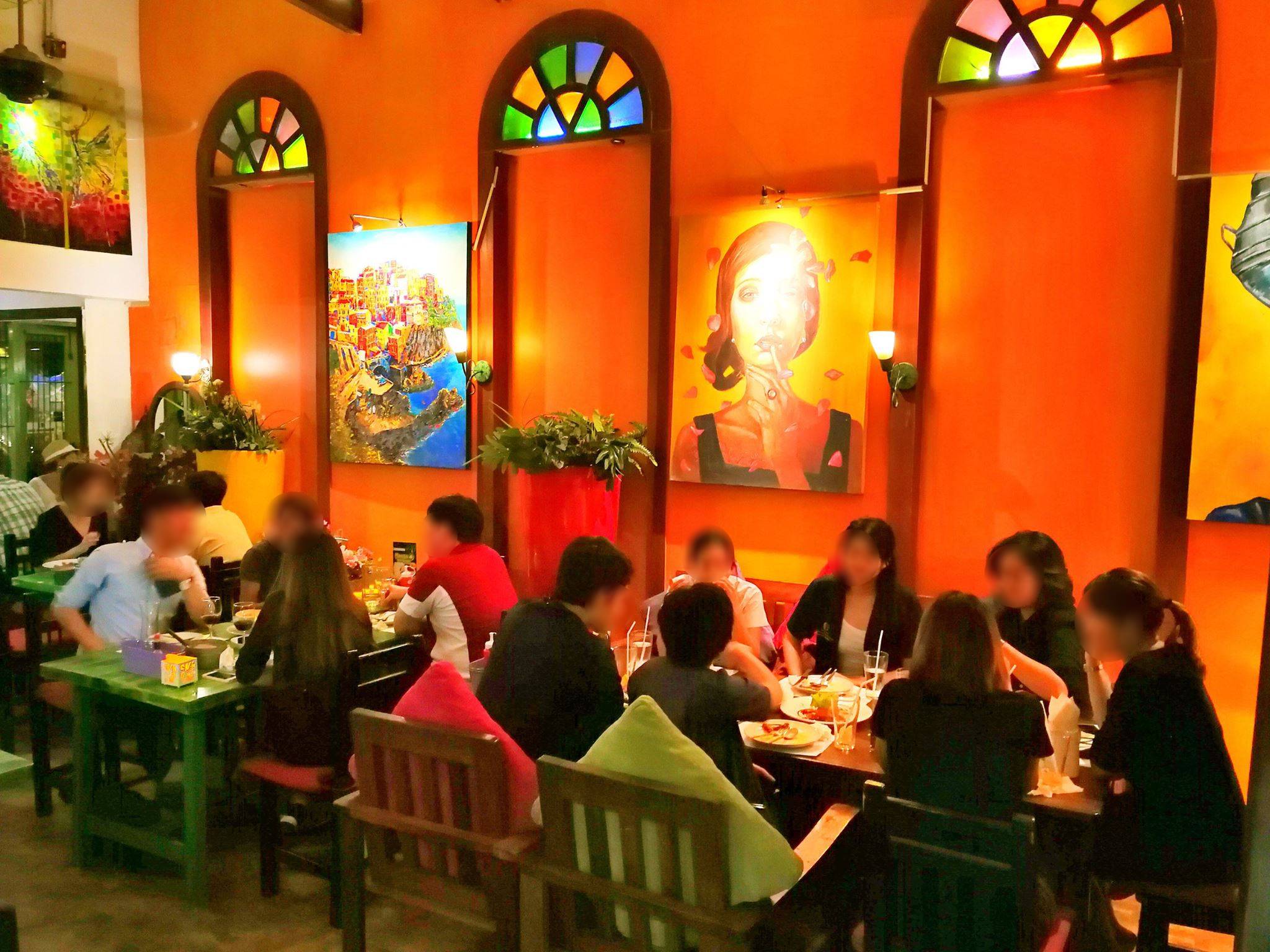 ครัวจำแลง แปลงกาย, ศรีตราด, Jirakaan Restaurant, เสวยซีฟู้ด, เรือนมัลลิการ์, ต้นเครื่อง, บ้านไอซ์, Gedhawa เก็ดถะหวา, Cr. ภาพทั้งหมดจาก Facebook Gedhawa Sukhumvit33, Madam Saranair มาดามสาระแหน่, ตะลิงปลิง สุขุมวิท 34, แสนสำราญที่แสนแสบ