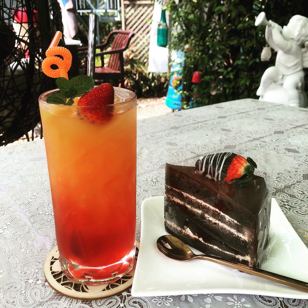 Baan Langsuan, Co-limited, LAUGH by nico nico, Mickey's Diner BKK, Medici Kitchen &amp; Bar, ครัวในบ้าน