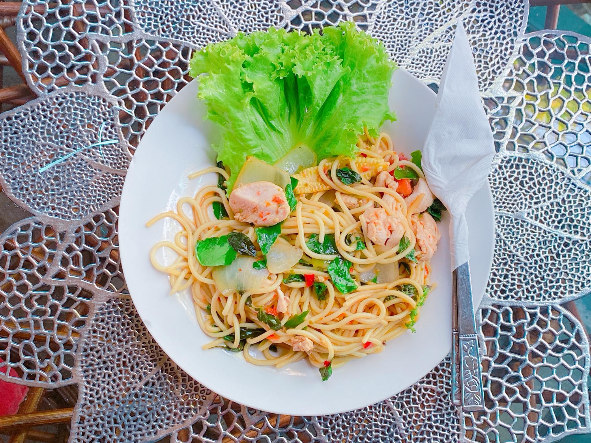 Autumn haus, YOJU Cafe, Lemon Me Farm, STARTCafé, Lot no.8 cafe, 23 cafe and bistro, STAY WITH TREE cafe, April Flavors cafe, Destiny cafe', บ้านปายนา, DUBUA CAFE, House of Chandra - เสน่ห์จันทน์ , 11 Elephant Dessert Cafe, Hangar Cafe', Merce Cafe & Restaurant, Ton Khao Terrace, O2 Kaffee & Bistro, Pomelo Cafe, Little tree, Chinu Coffee