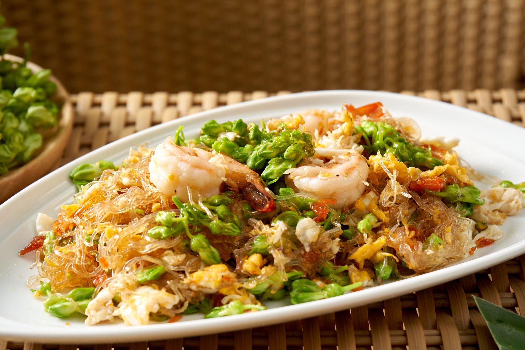 ครัวจำแลง แปลงกาย, ศรีตราด, Jirakaan Restaurant, เสวยซีฟู้ด, เรือนมัลลิการ์, ต้นเครื่อง, บ้านไอซ์, Gedhawa เก็ดถะหวา, Cr. ภาพทั้งหมดจาก Facebook Gedhawa Sukhumvit33, Madam Saranair มาดามสาระแหน่, ตะลิงปลิง สุขุมวิท 34, แสนสำราญที่แสนแสบ