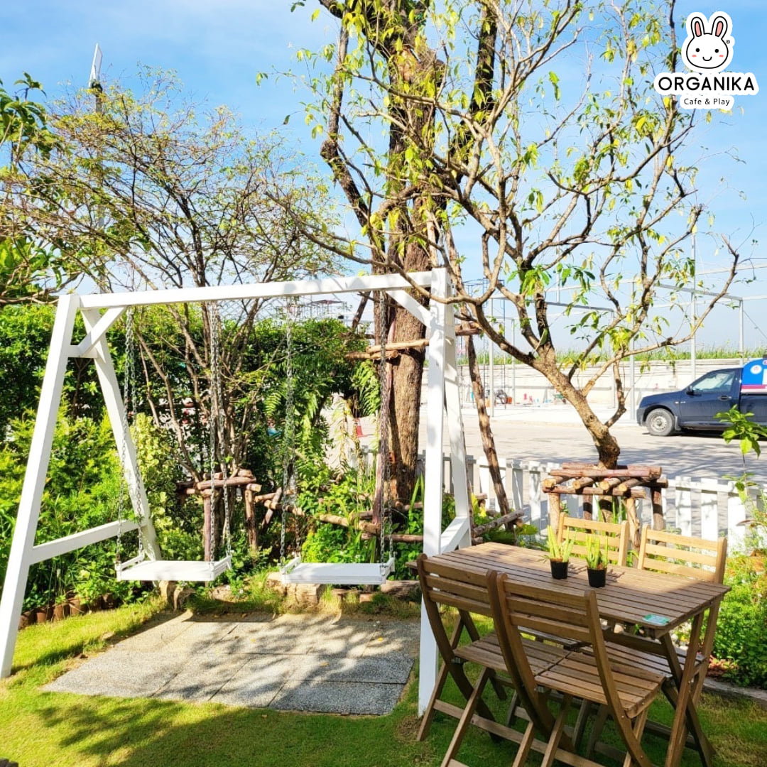 Kiddies’ House, ม้าก้านกล้วย คิดส์คาเฟ่, Little sheep kids cafe, Kickinkids, Moana Cafe, Organika Cafe and Play, Little Barn Kids Cafe, Pumpkin Art Town, DUBUA CAFE, FARM LUCK, Dressage Horse Café, Buttercup, Mari go round