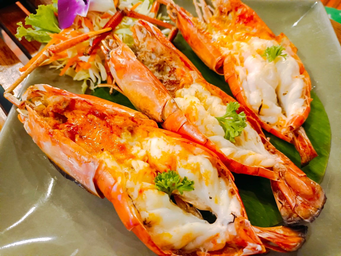 Pop View, ครัวบ้านกลางทะเล, Ripple Sea, ร้านลับหมึกช๊อต อ่าวอุดมซอย17, ร้านป๋าดำซีฟู้ด, ป้าแอ๊ดซีฟู๊ด, ติดดินซีฟู้ด, มุมอร่อย ศรีราชา, TOH CREW, เรือนน้ำซีฟู๊ด ศรีราชา, ครัวทะเล จันผา, ร้านอาหาร เฒ่าทะเล ซีฟู๊ด อ่าวอุดม, ร้านป้อมกินแล้วรวย