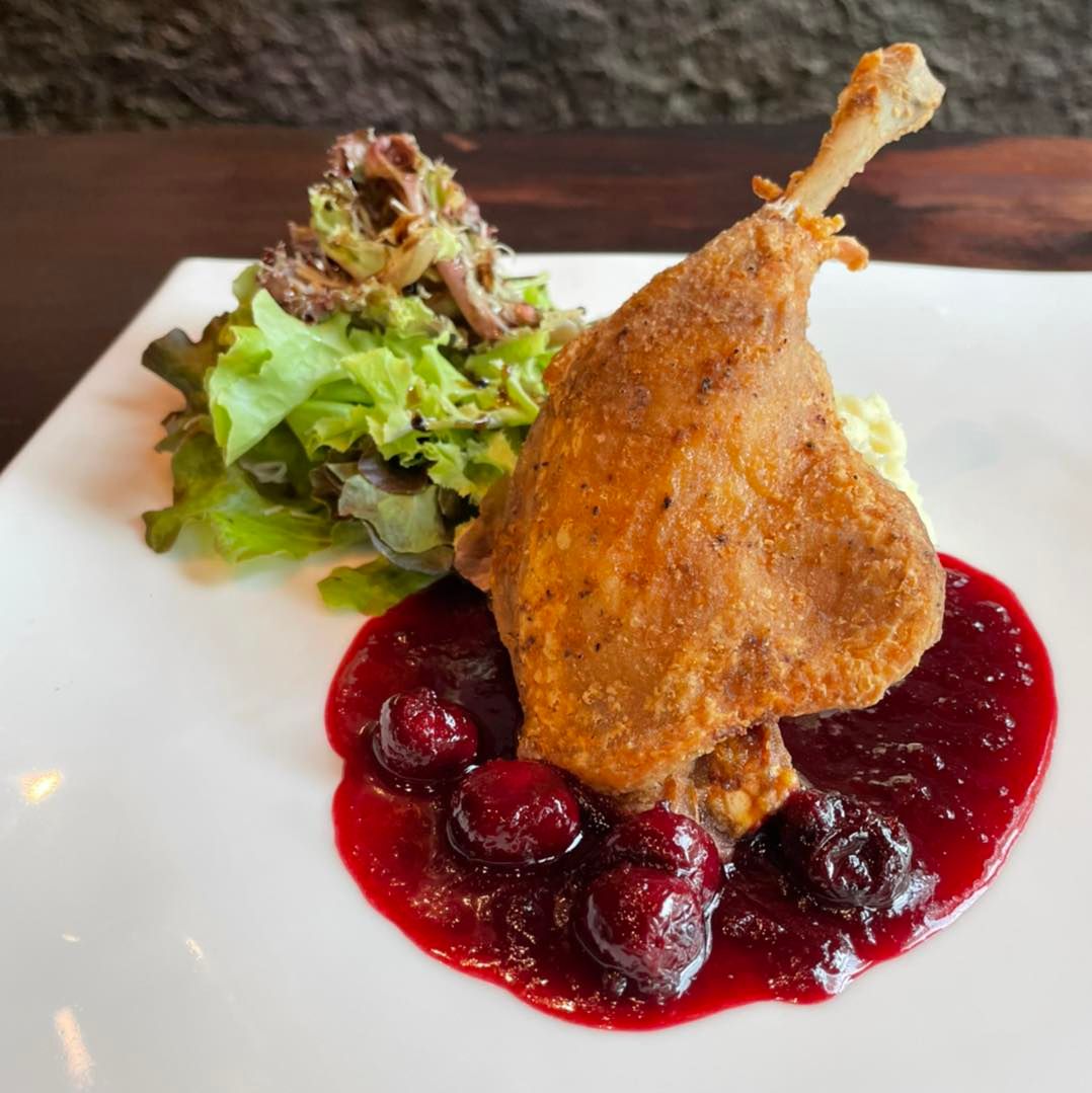 Cafeccini, Bootcamp Cafe, SUNKISS.bangkok, Nine Cafe, บ้านและเกสร, Dog Country Cafe, Kaffeehaus, คาเฟ่ บ้านหมี, หวานกรอบ Farm &amp; Cafe, Mamaison cafe, แสงตะวันฟาร์ม เมล่อนสาย4