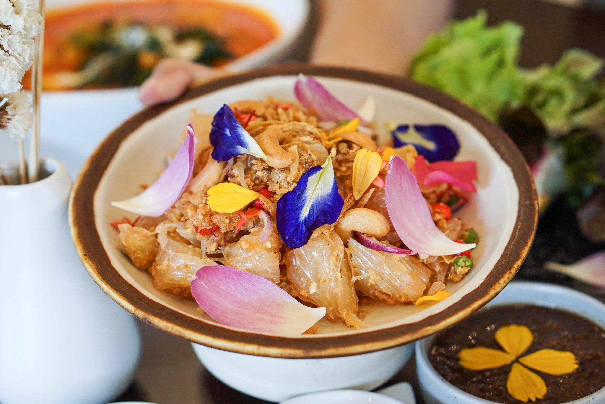 Cafeccini, Bootcamp Cafe, SUNKISS.bangkok, Nine Cafe, บ้านและเกสร, Dog Country Cafe, Kaffeehaus, คาเฟ่ บ้านหมี, หวานกรอบ Farm &amp; Cafe, Mamaison cafe, แสงตะวันฟาร์ม เมล่อนสาย4