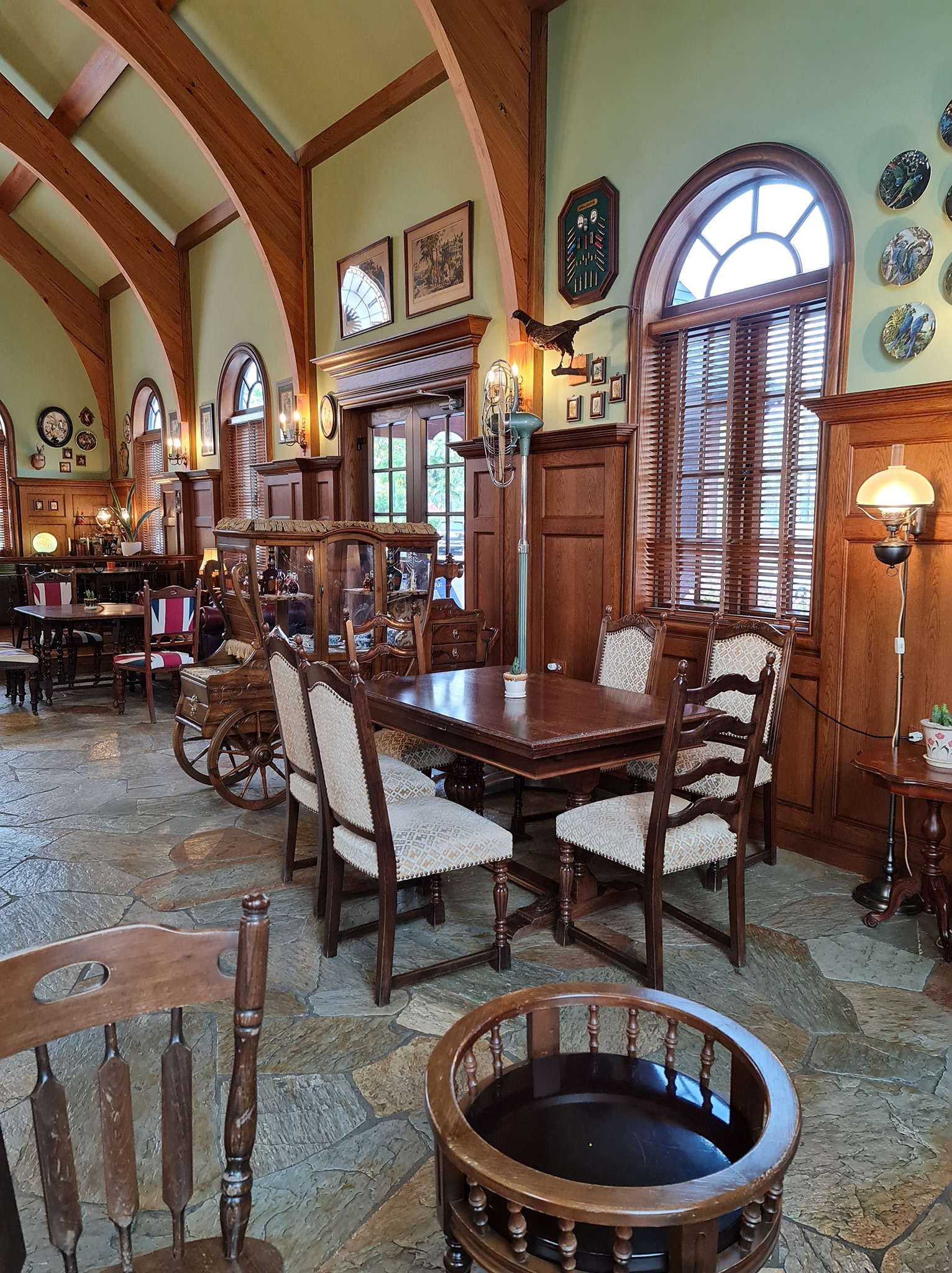 Cafeccini, Bootcamp Cafe, SUNKISS.bangkok, Nine Cafe, บ้านและเกสร, Dog Country Cafe, Kaffeehaus, คาเฟ่ บ้านหมี, หวานกรอบ Farm &amp; Cafe, Mamaison cafe, แสงตะวันฟาร์ม เมล่อนสาย4