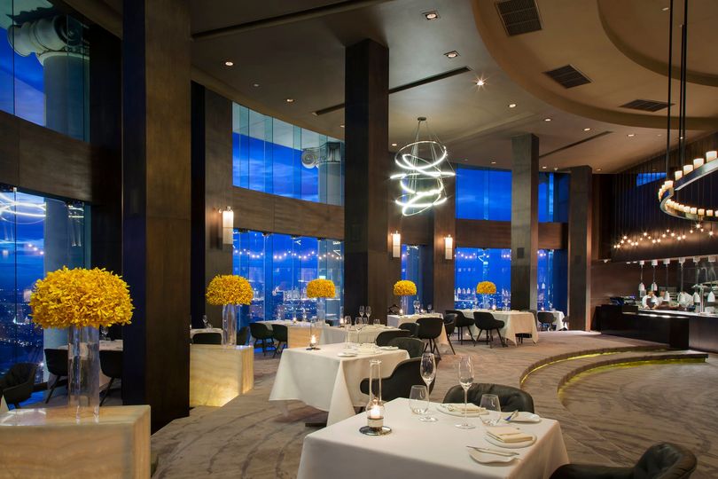Level 50 by SEE FAH, Siam Yacht Club, Blue Sky, at Centara Grand, Mezzaluna Restaurant