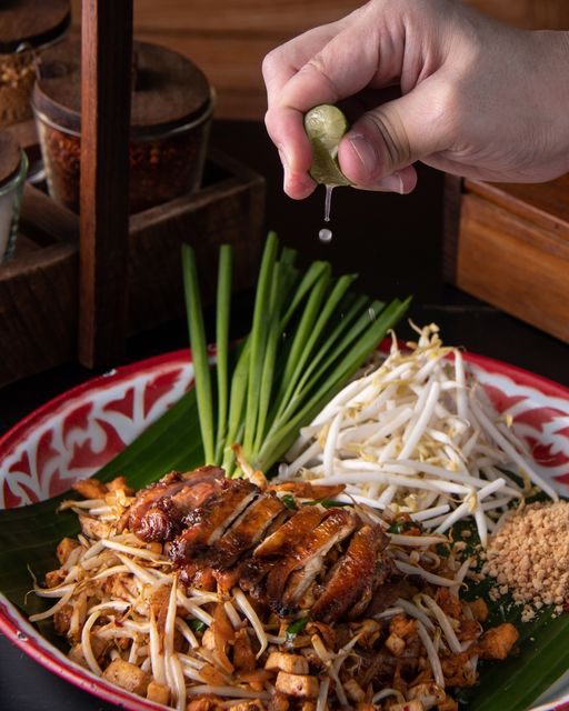 อองตอง ข้าวซอย, ครัวลุงแฉ่ว, Thien Duong, เจ๊โอว, บ้านต้นไทร, ข้าวต้มปลา (กิมโป้), Mezzaluna Restaurant, ครัวอัปษร, ศรีตราด, แม่กลองหัวปลาหม้อไฟ ปูไข่นึ่งนม, Tonkin - Annam, Baan Phadthai, ฉ่อยเป็ดย่าง, ผัดไทยไฟทะลุ, แสนยอด, ครัวลุงลอยป่าลั่น, ลิ้มเหล่าโหงว, สาขาเยาวราช, ภัตตาคารจ๊ากกี่, Lay lao, Punjab Grill Bangkok, ส้มตำคุณกัญจณ์