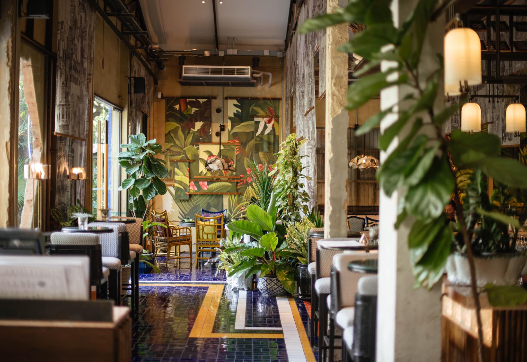 อองตอง ข้าวซอย, ครัวลุงแฉ่ว, Thien Duong, เจ๊โอว, บ้านต้นไทร, ข้าวต้มปลา (กิมโป้), Mezzaluna Restaurant, ครัวอัปษร, ศรีตราด, แม่กลองหัวปลาหม้อไฟ ปูไข่นึ่งนม, Tonkin - Annam, Baan Phadthai, ฉ่อยเป็ดย่าง, ผัดไทยไฟทะลุ, แสนยอด, ครัวลุงลอยป่าลั่น, ลิ้มเหล่าโหงว, สาขาเยาวราช, ภัตตาคารจ๊ากกี่, Lay lao, Punjab Grill Bangkok, ส้มตำคุณกัญจณ์