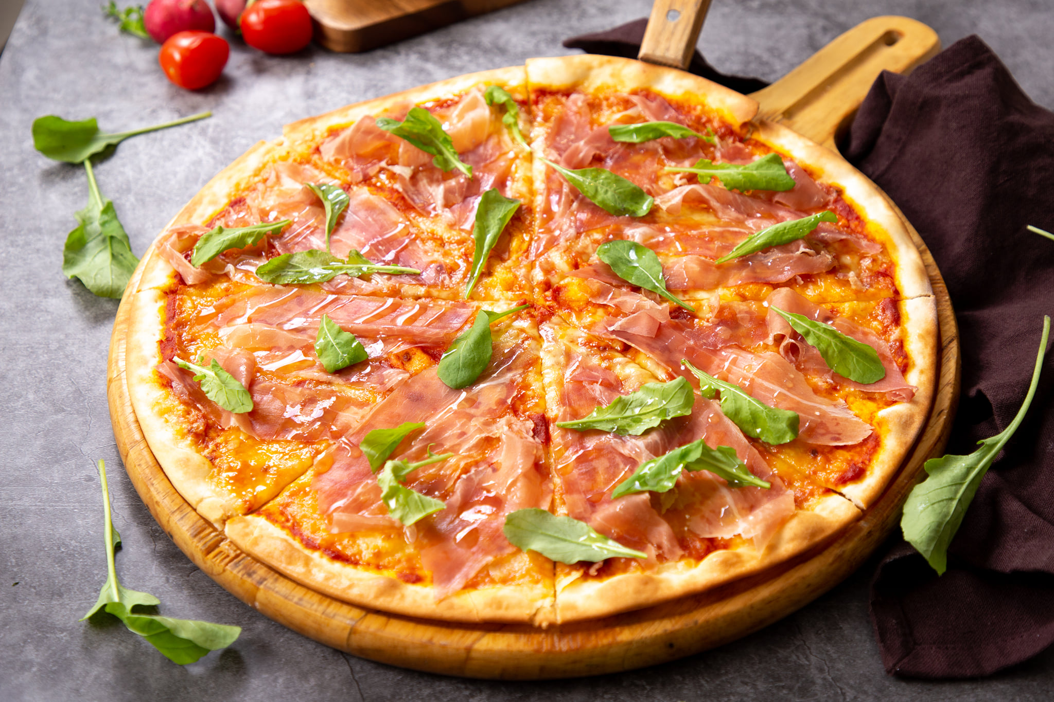 Pizzeria Limoncello, เชฟถนอม, กลมกล่อม BY CHEF AKE, Ciao Pizza, Pizza Aroy, Pizza Massilia, Grazie Pizzeria, The Garden Dough, Lanta Pizzeria, Mama Dolores, PizzaPazza, Dressage Horse Café, Pizzazo, Shelter Pizza พิซซ่าเตาถ่าน