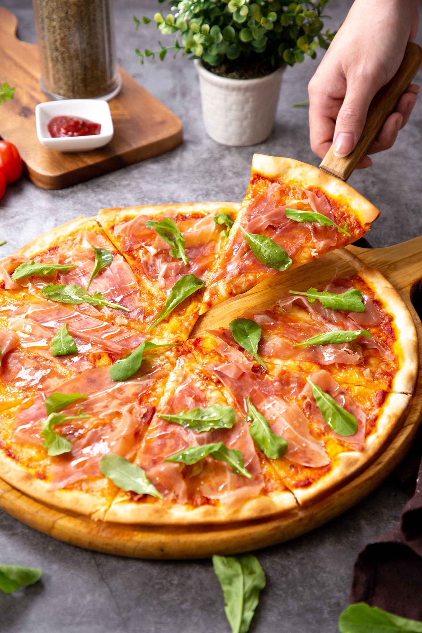 Pizzeria Limoncello, เชฟถนอม, กลมกล่อม BY CHEF AKE, Ciao Pizza, Pizza Aroy, Pizza Massilia, Grazie Pizzeria, The Garden Dough, Lanta Pizzeria, Mama Dolores, PizzaPazza, Dressage Horse Café, Pizzazo, Shelter Pizza พิซซ่าเตาถ่าน