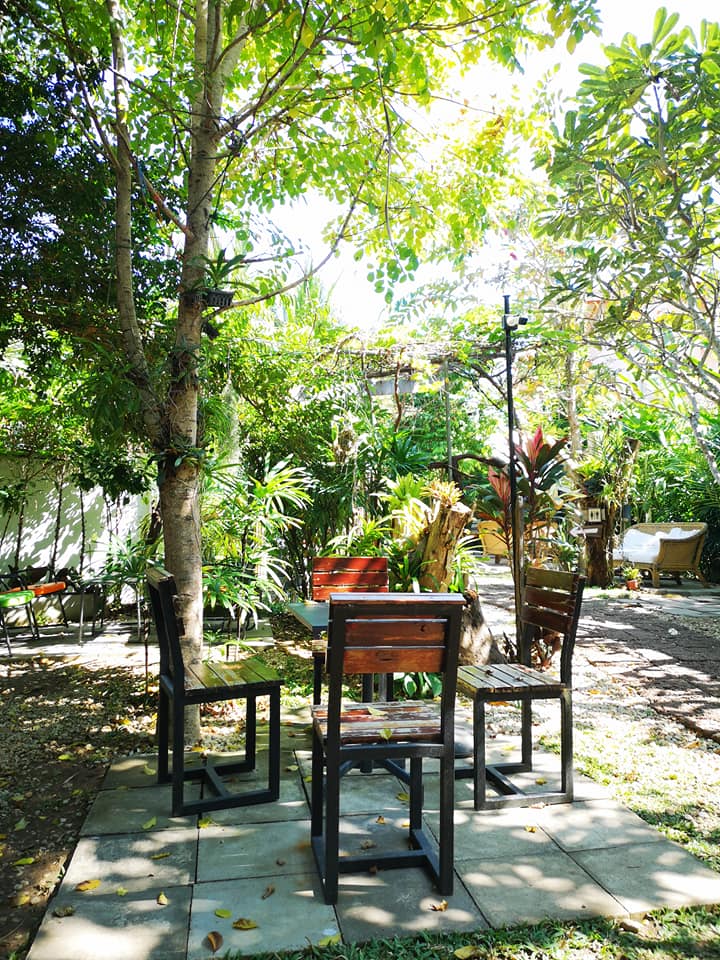 Mixirista Lampang, TIN’N, Wooden House Cafe', Karpenter cafe&amp;bake, Secret Garden Cafe, บ้านนอกคาเฟ่, Kin Cafe' Lampang, ณ หิรัญ คาเฟ่, Himwang Café, ไอหย๋า ปังนม, Dezato Cafe, อาร์มแชร์ คาเฟ่, โก๋กาแฟ ธรรมดาเป็นพิเศษ, Nalalin Home Cafe-Lampang, NOP Cafe&amp;Bistro, ก๋างต้ง, Moungngwezin