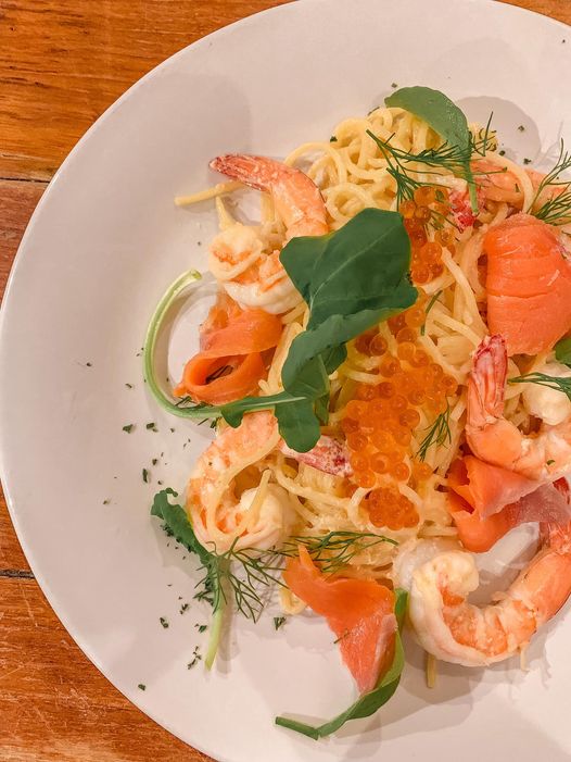 Pizzeria Limoncello, เชฟถนอม, กลมกล่อม BY CHEF AKE, Ciao Pizza, Pizza Aroy, Pizza Massilia, Grazie Pizzeria, The Garden Dough, Lanta Pizzeria, Mama Dolores, PizzaPazza, Dressage Horse Café, Pizzazo, Shelter Pizza พิซซ่าเตาถ่าน