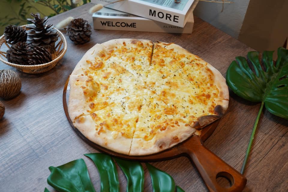 Pizzeria Limoncello, เชฟถนอม, กลมกล่อม BY CHEF AKE, Ciao Pizza, Pizza Aroy, Pizza Massilia, Grazie Pizzeria, The Garden Dough, Lanta Pizzeria, Mama Dolores, PizzaPazza, Dressage Horse Café, Pizzazo, Shelter Pizza พิซซ่าเตาถ่าน