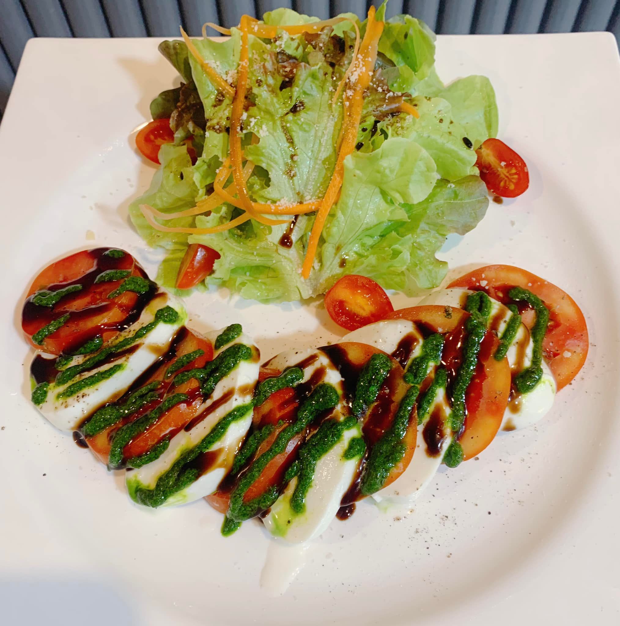 Pizzeria Limoncello, เชฟถนอม, กลมกล่อม BY CHEF AKE, Ciao Pizza, Pizza Aroy, Pizza Massilia, Grazie Pizzeria, The Garden Dough, Lanta Pizzeria, Mama Dolores, PizzaPazza, Dressage Horse Café, Pizzazo, Shelter Pizza พิซซ่าเตาถ่าน