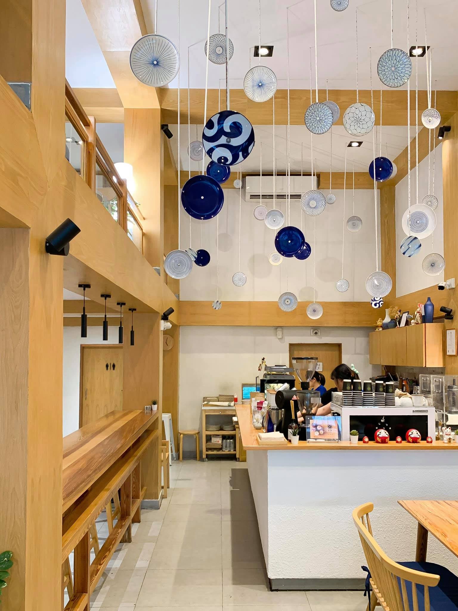 Mixirista Lampang, TIN’N, Wooden House Cafe', Karpenter cafe&amp;bake, Secret Garden Cafe, บ้านนอกคาเฟ่, Kin Cafe' Lampang, ณ หิรัญ คาเฟ่, Himwang Café, ไอหย๋า ปังนม, Dezato Cafe, อาร์มแชร์ คาเฟ่, โก๋กาแฟ ธรรมดาเป็นพิเศษ, Nalalin Home Cafe-Lampang, NOP Cafe&amp;Bistro, ก๋างต้ง, Moungngwezin